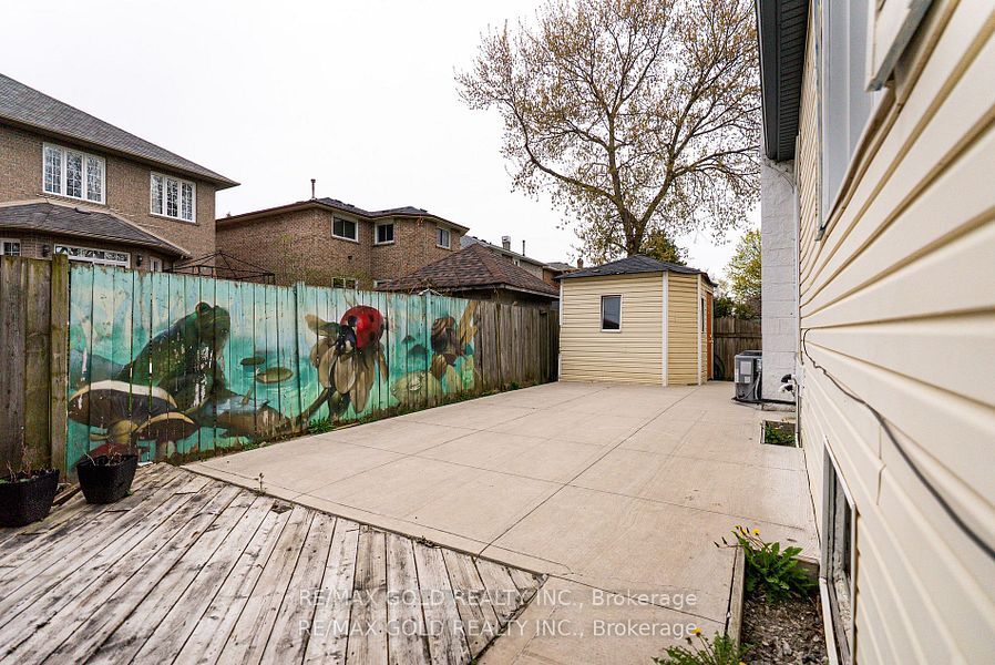 1328 Cawthra Road Property Photo 35