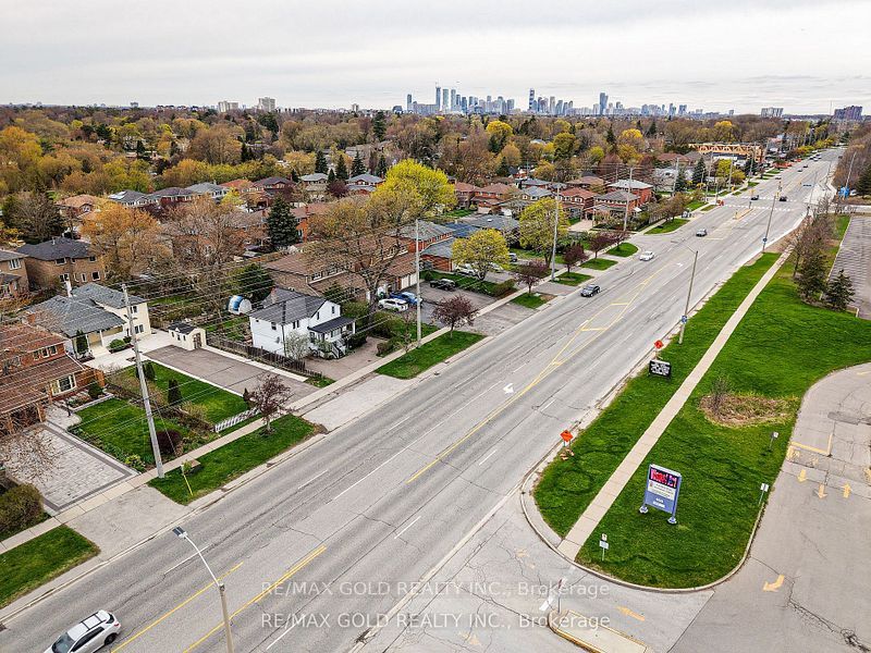 1328 Cawthra Road Property Photo 38