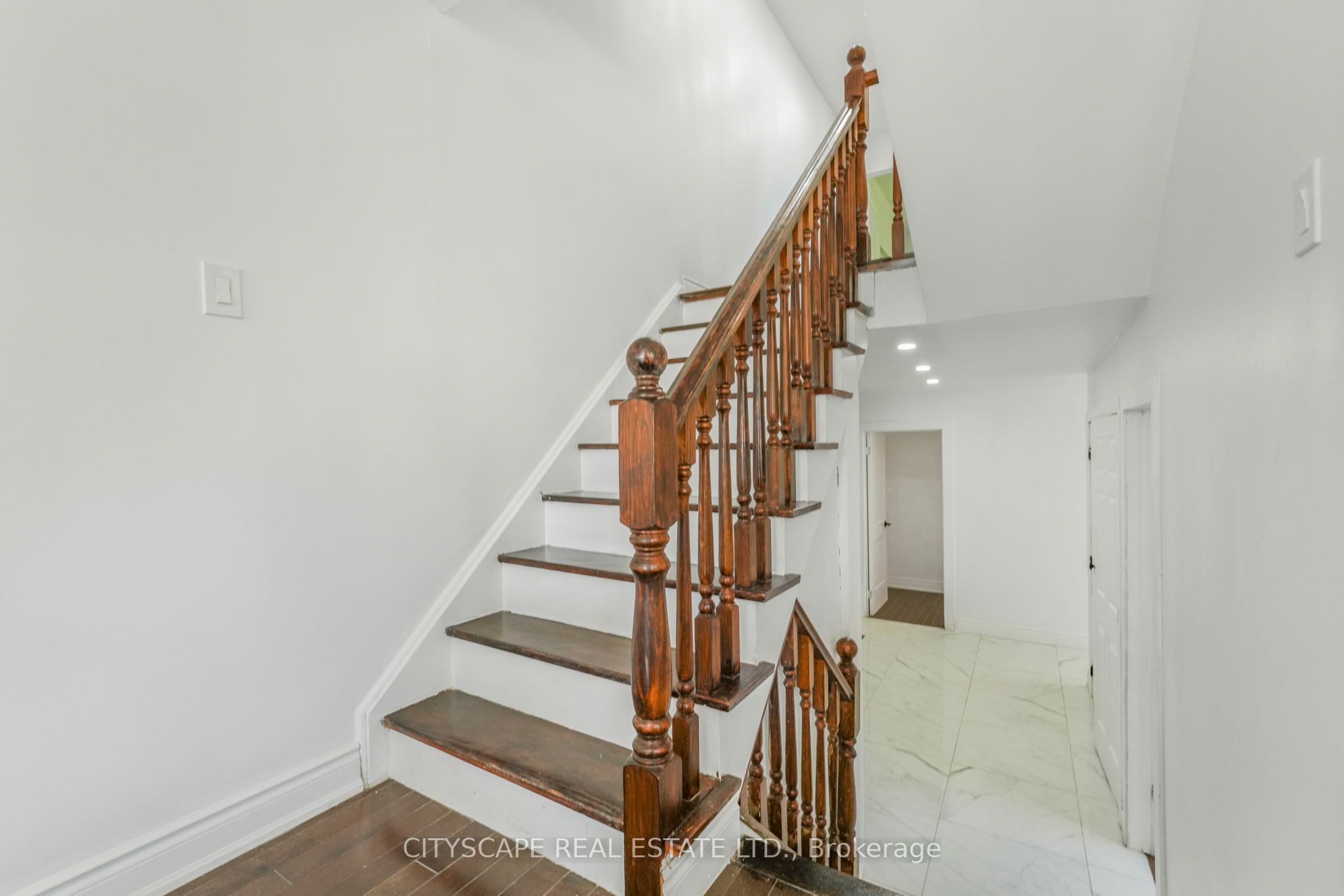 3574 Ellengale Drive Property Photo 8