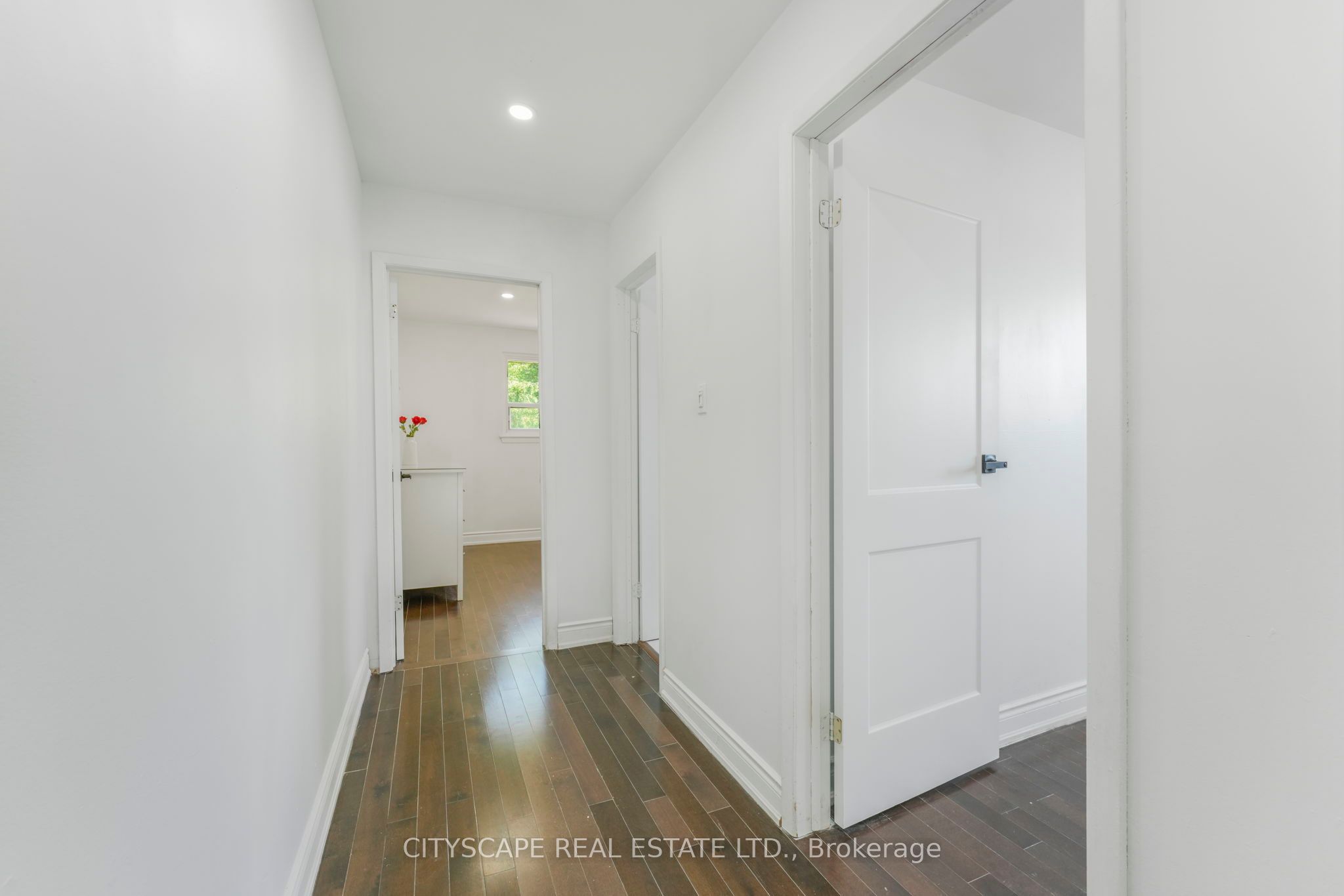 3574 Ellengale Drive Property Photo 9