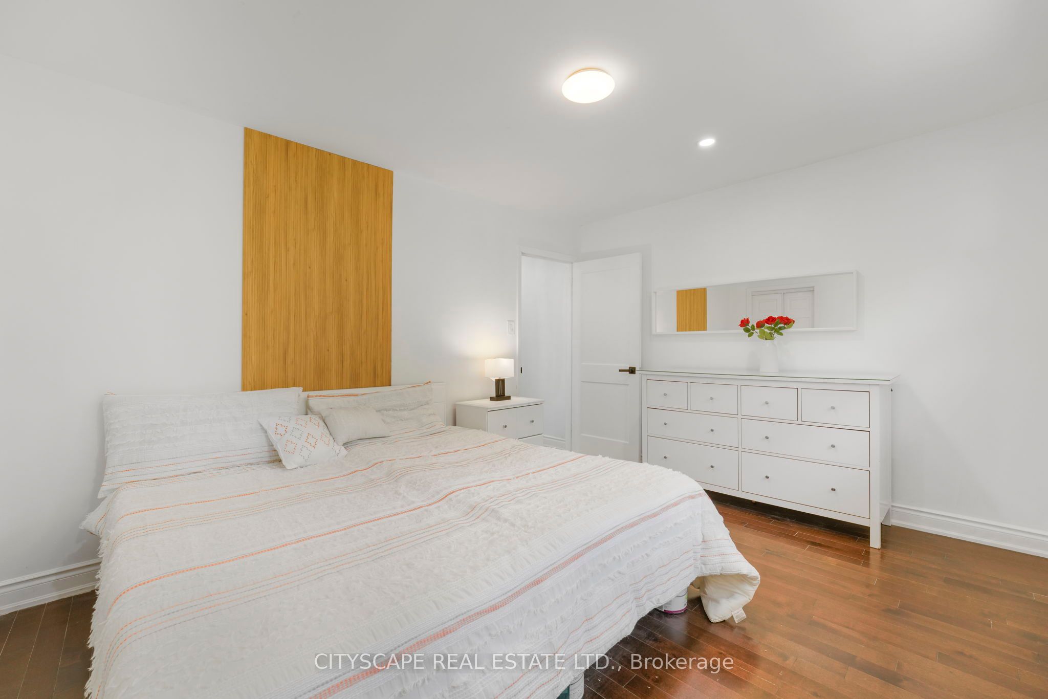 3574 Ellengale Drive Property Photo 10