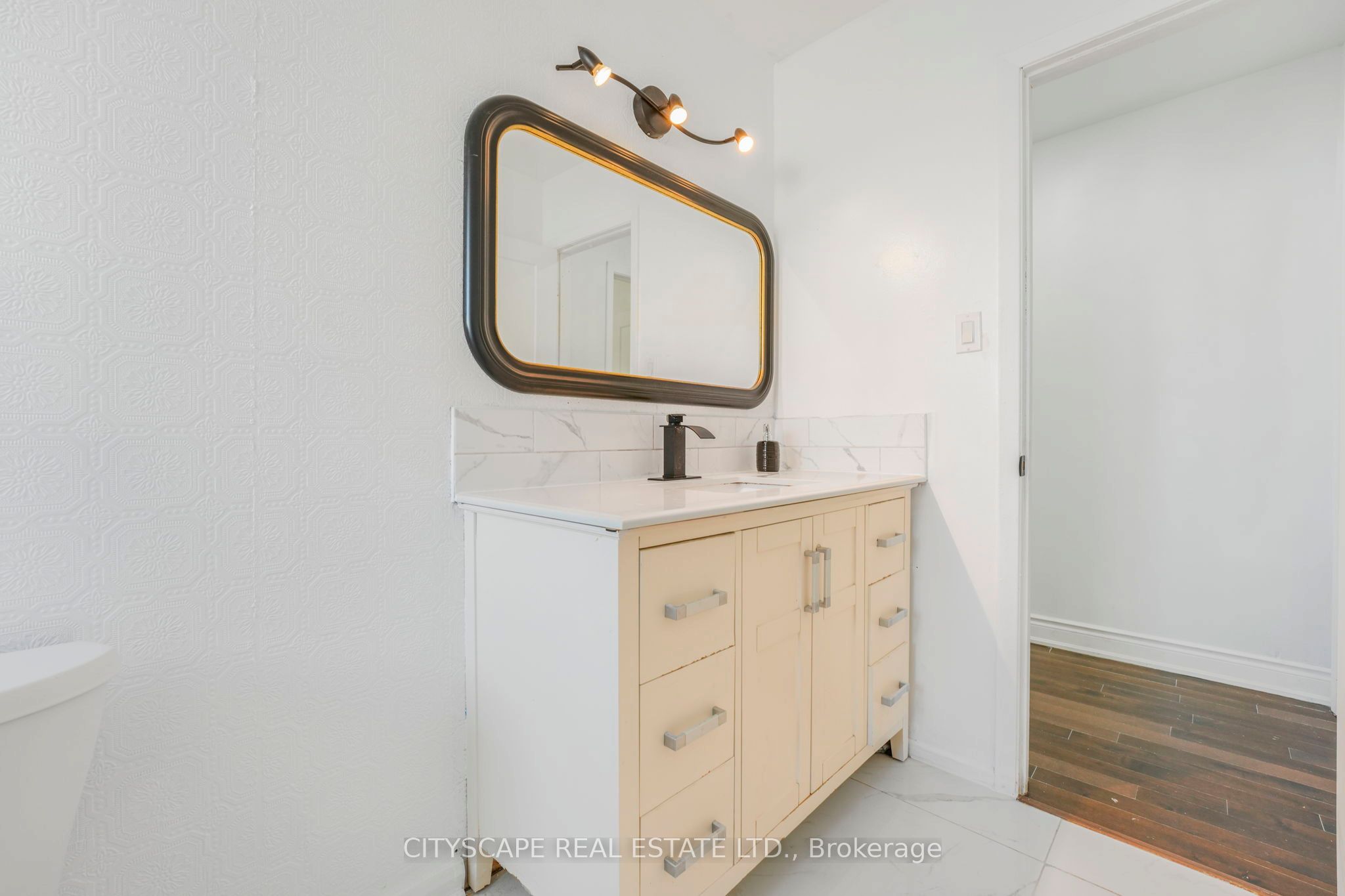 3574 Ellengale Drive Property Photo 14