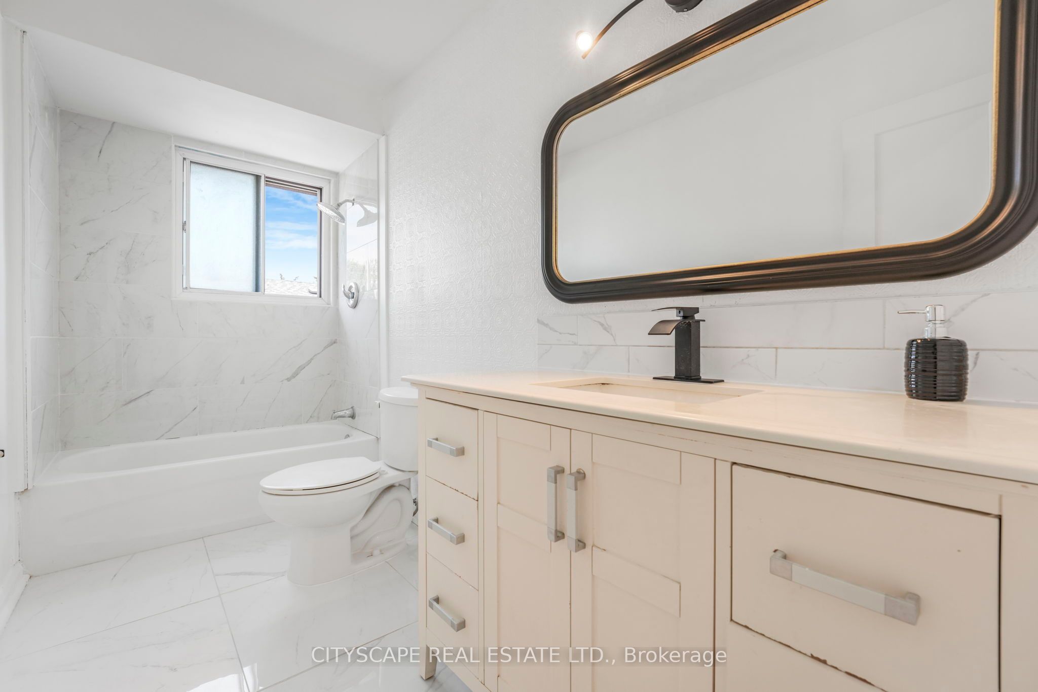 3574 Ellengale Drive Property Photo 15