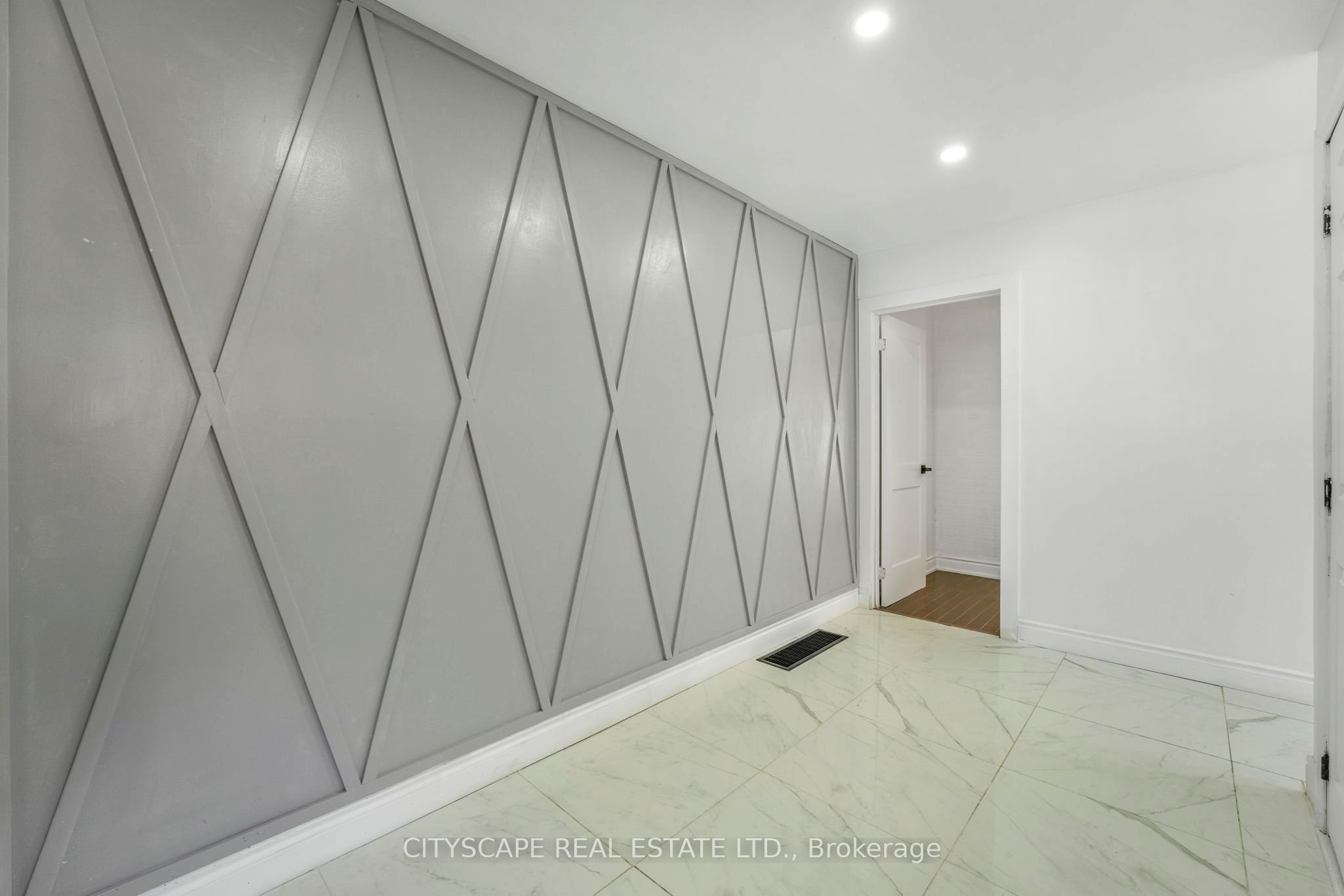 3574 Ellengale Drive Property Photo 17