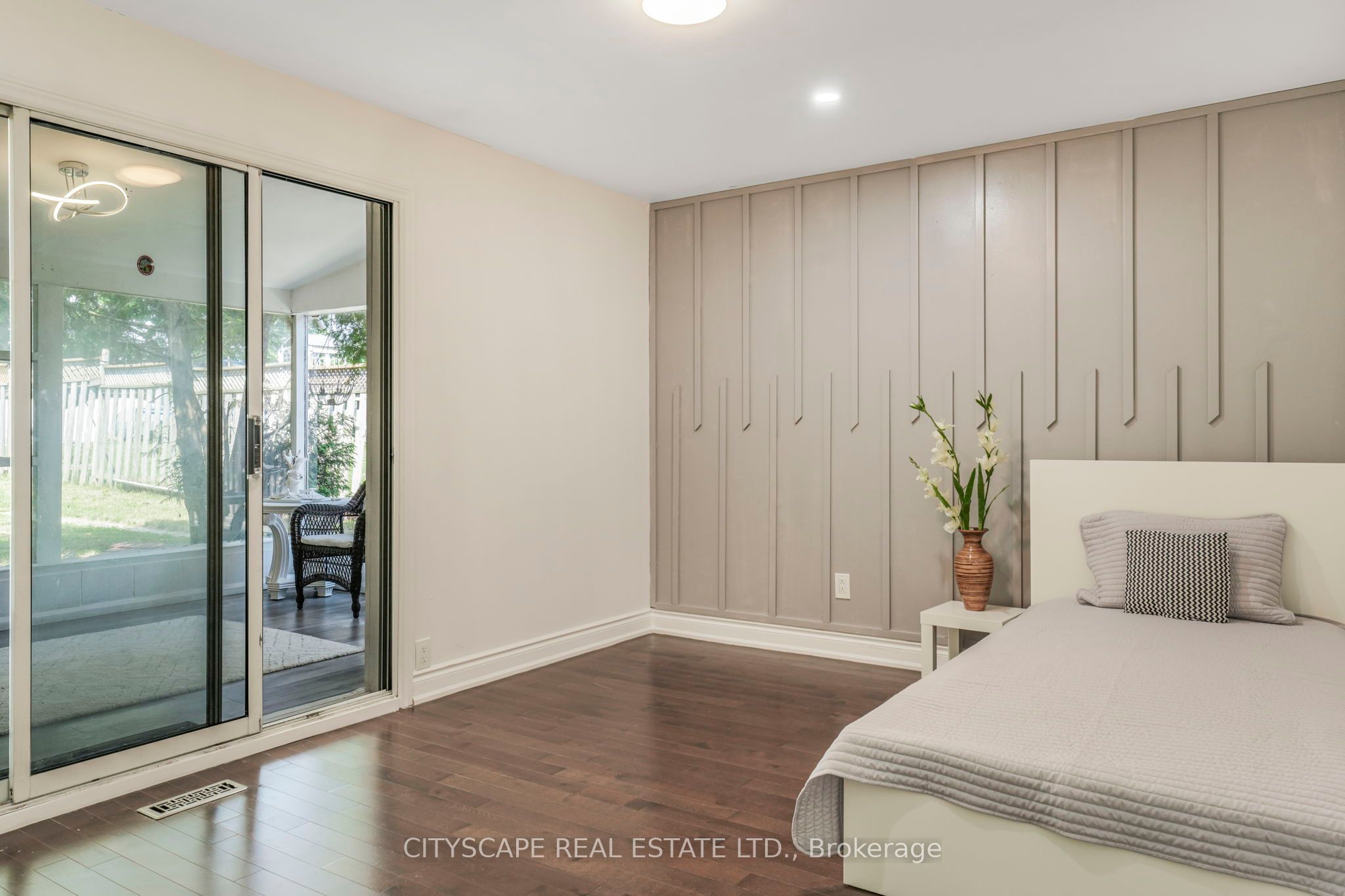 3574 Ellengale Drive Property Photo 20