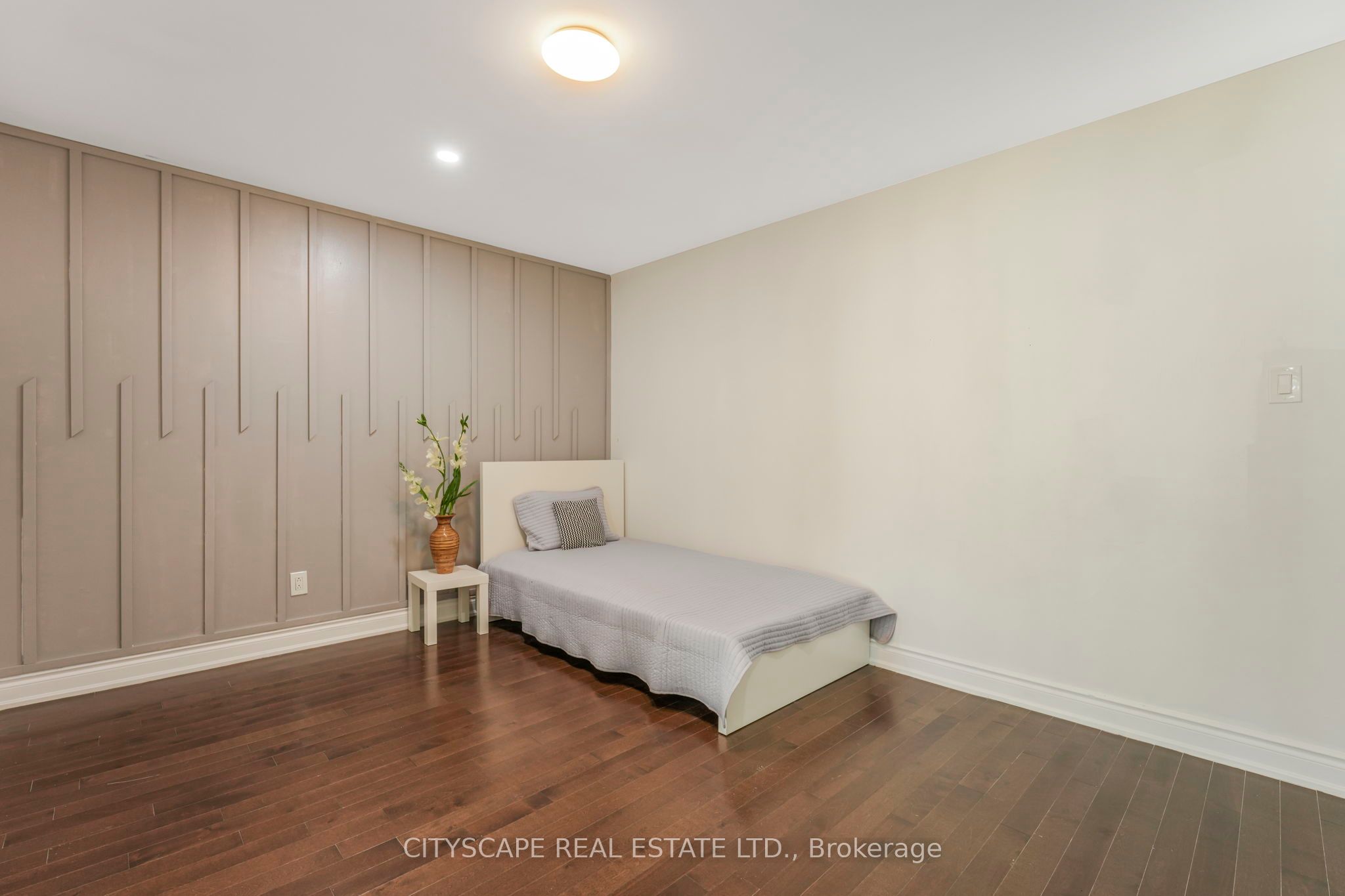 3574 Ellengale Drive Property Photo 21