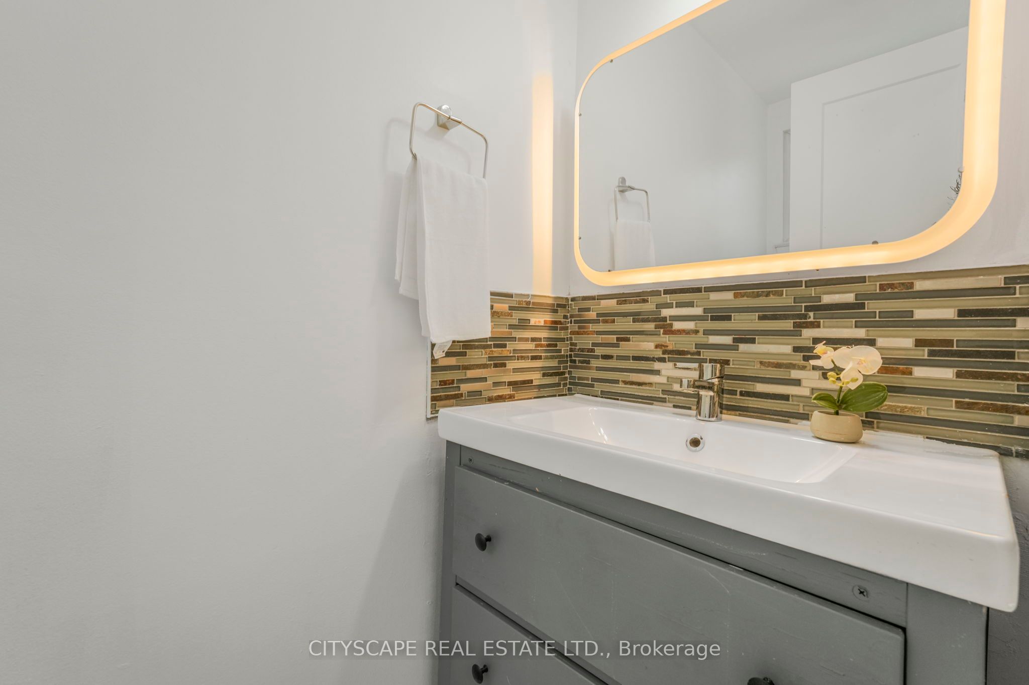 3574 Ellengale Drive Property Photo 22