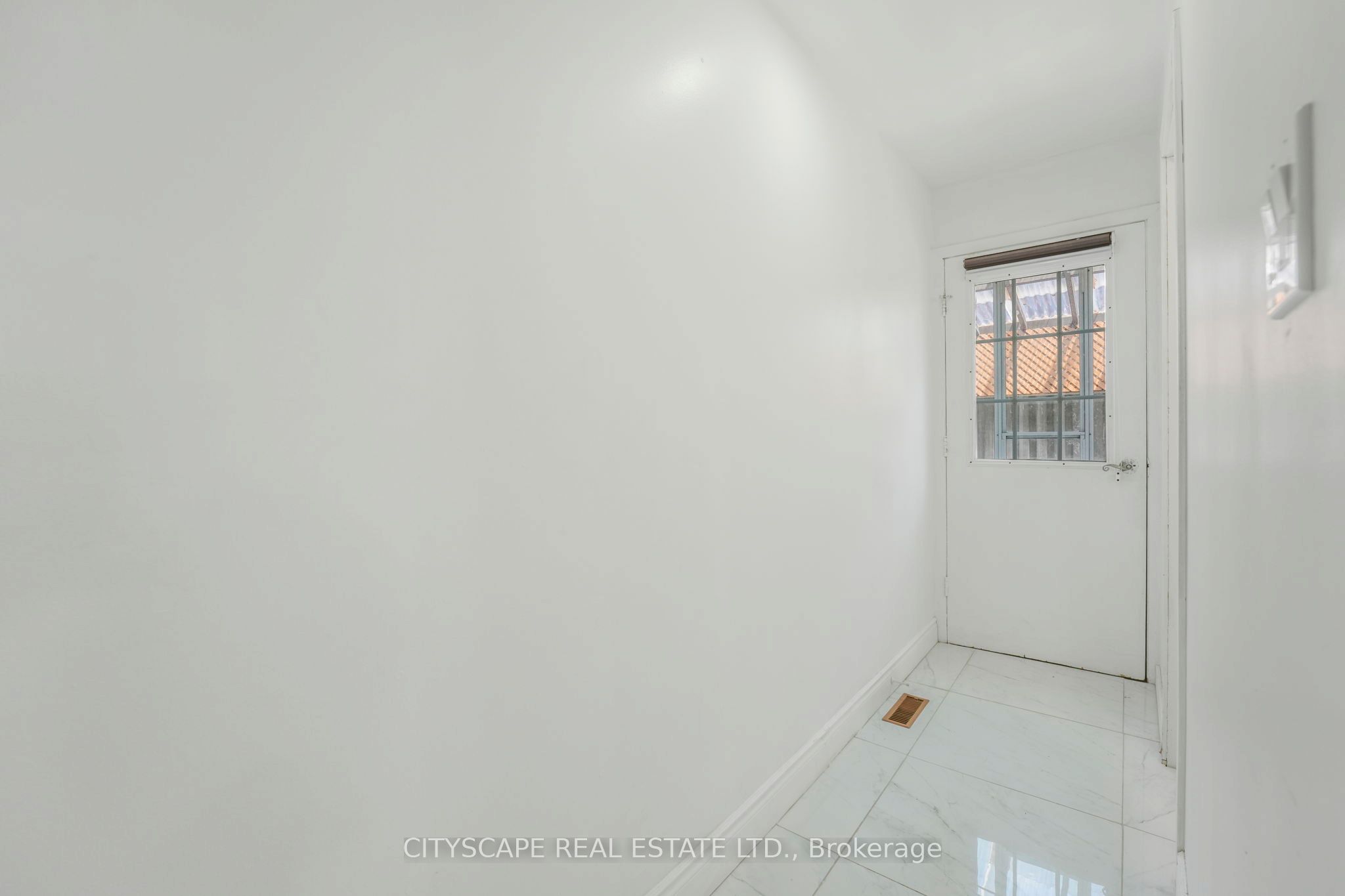 3574 Ellengale Drive Property Photo 24