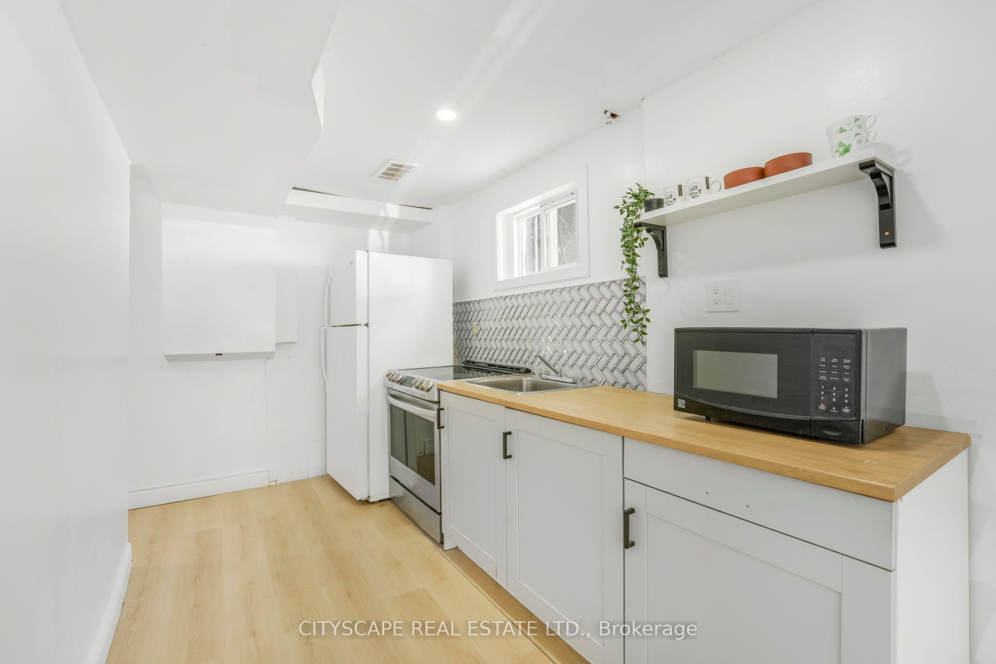 3574 Ellengale Drive Property Photo 29