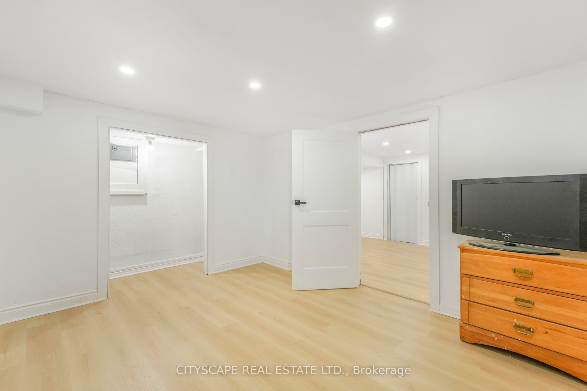 3574 Ellengale Drive Property Photo 35