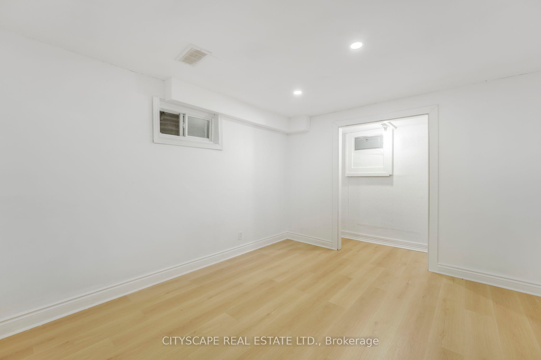 3574 Ellengale Drive Property Photo 36