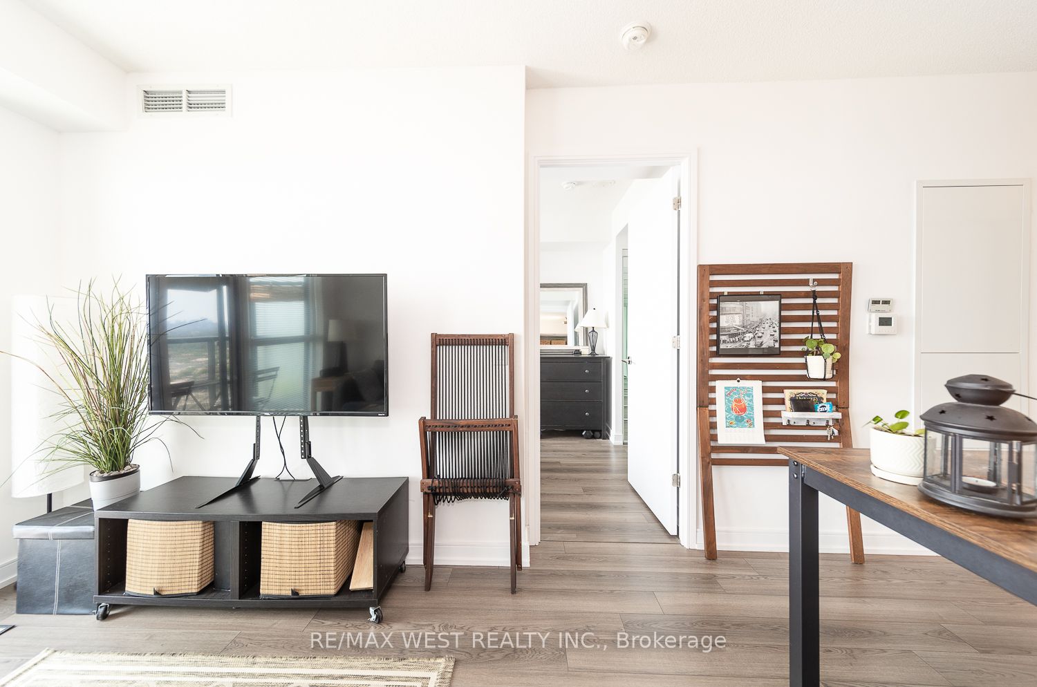 20 Thomas Riley Road 2608 Property Photo 1