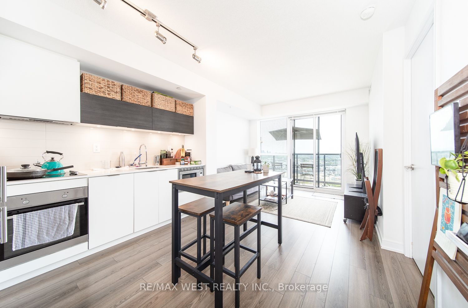 #2608 - 20 Thomas Riley Road Property Photo 2