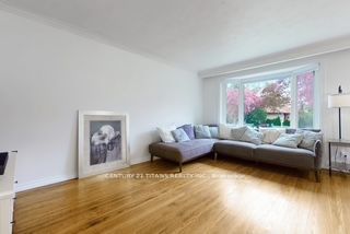 2335 Bostock Cres Property Photo 4