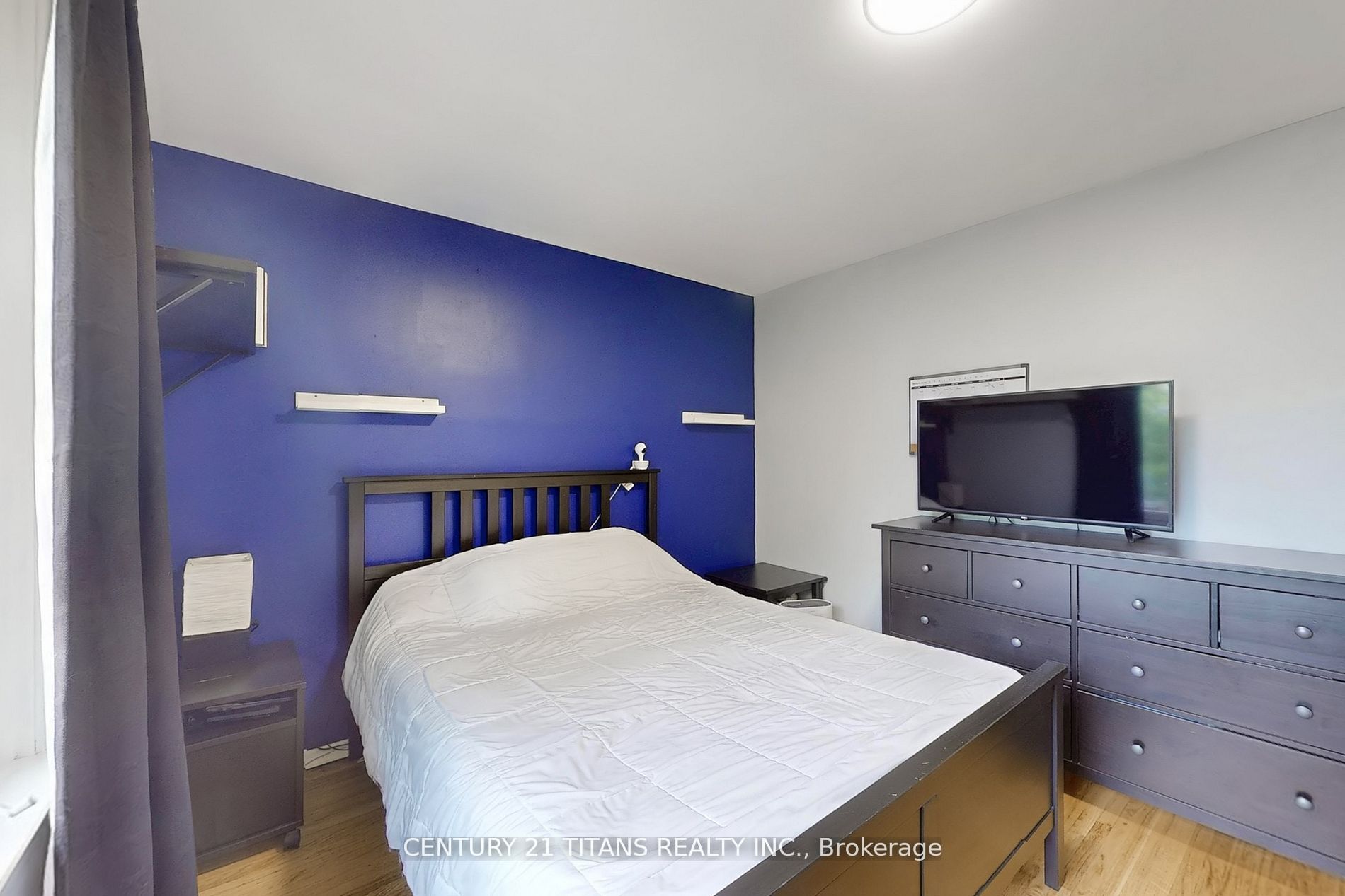 2335 Bostock Cres Property Photo 13