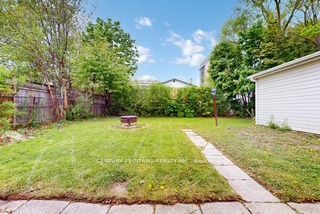 2335 Bostock Cres Property Photo 25