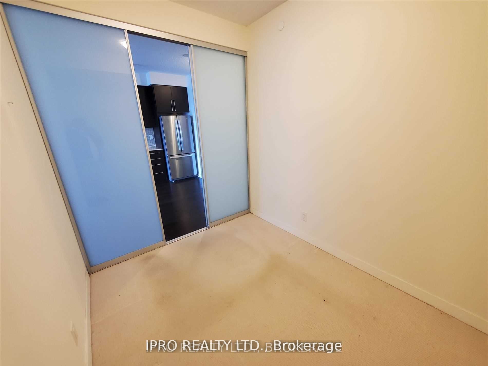 #1801 - 510 Curran Place Property Photo 12