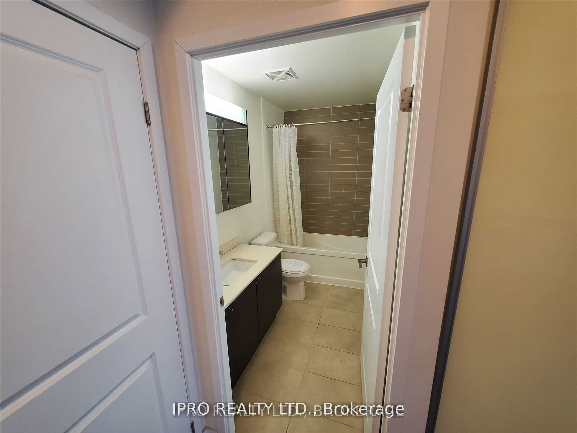 #1801 - 510 Curran Place Property Photo 13