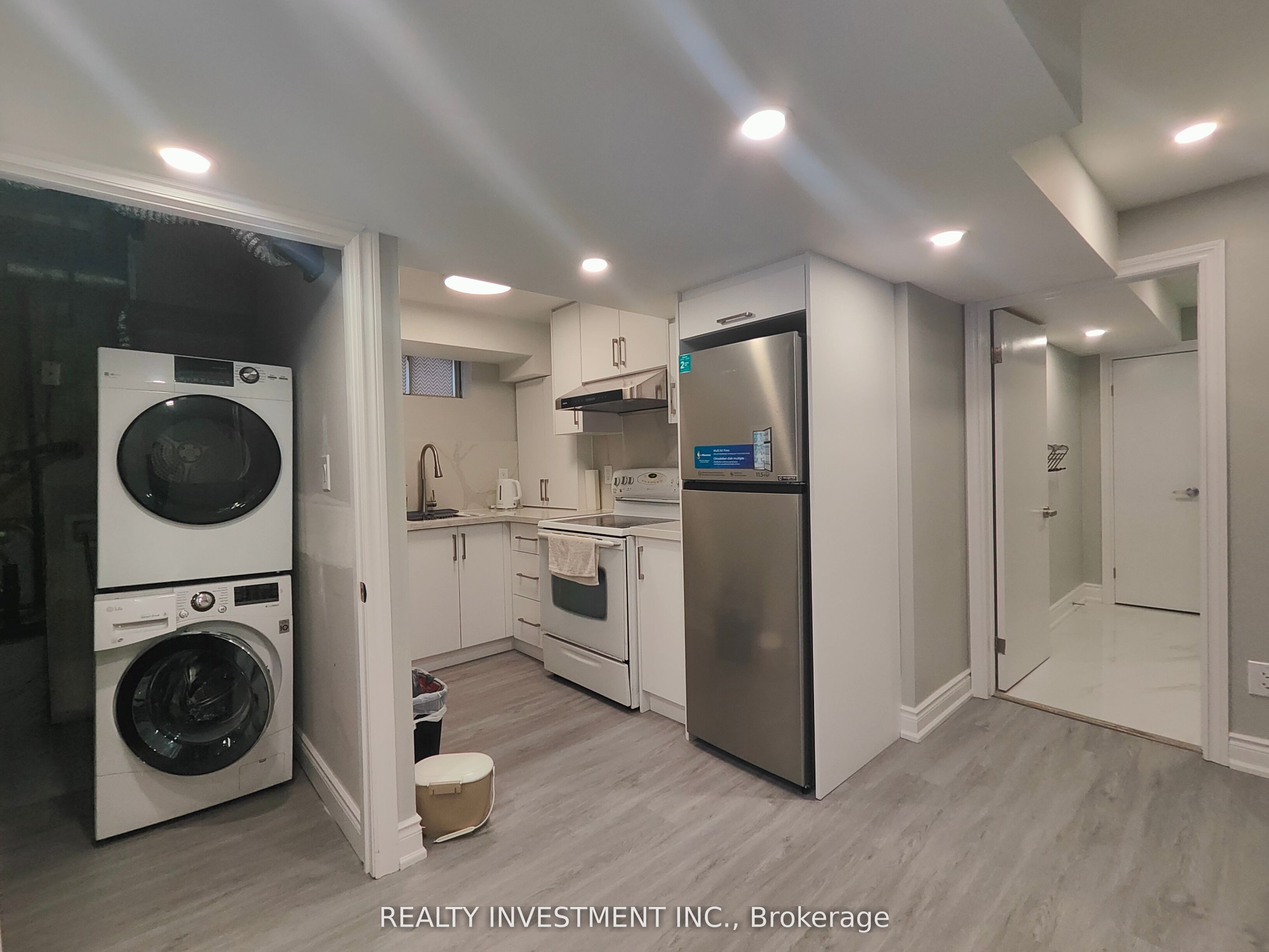 4270 Beacon Ln Property Photo 1