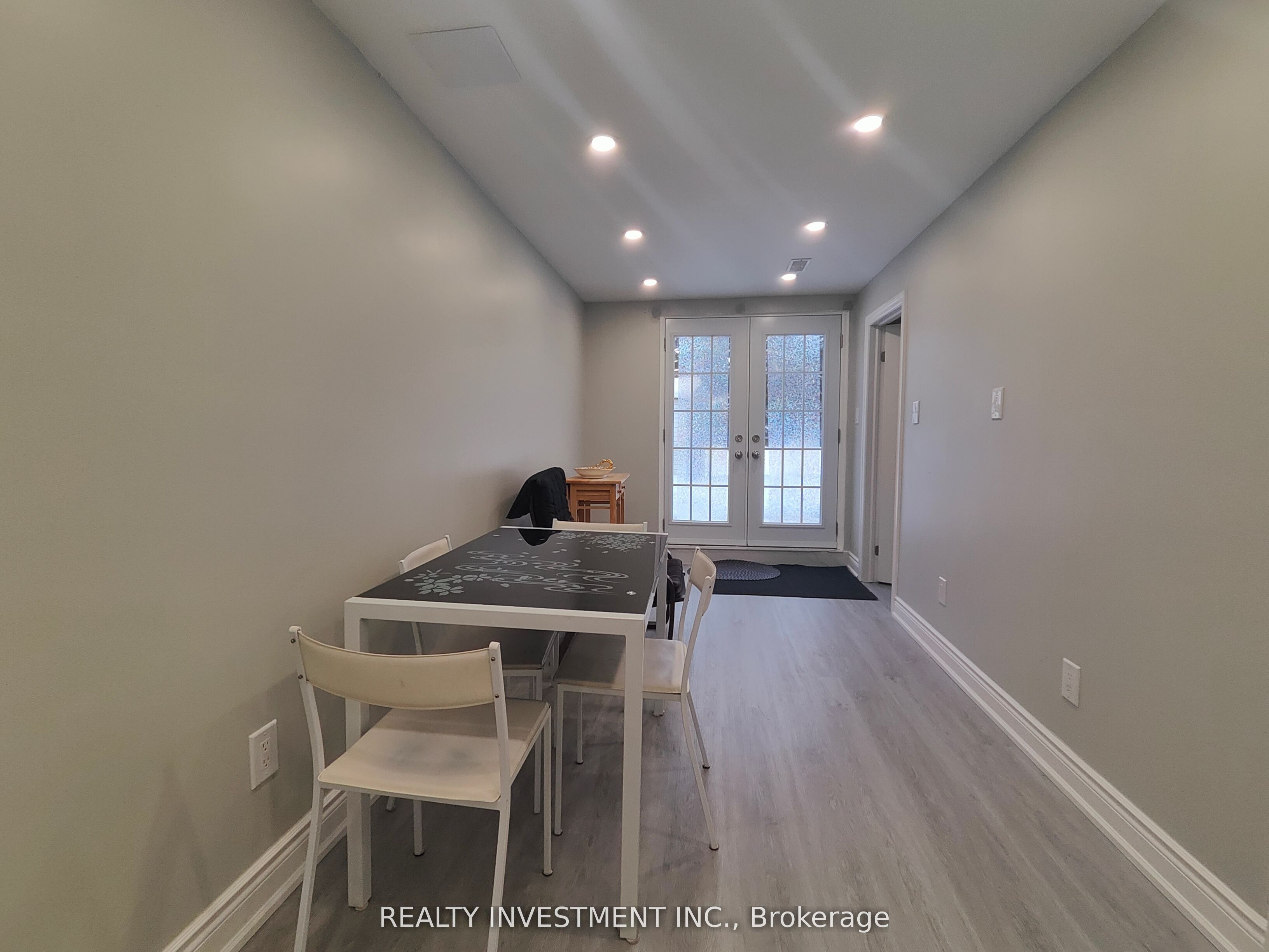 4270 Beacon Ln Property Photo 12