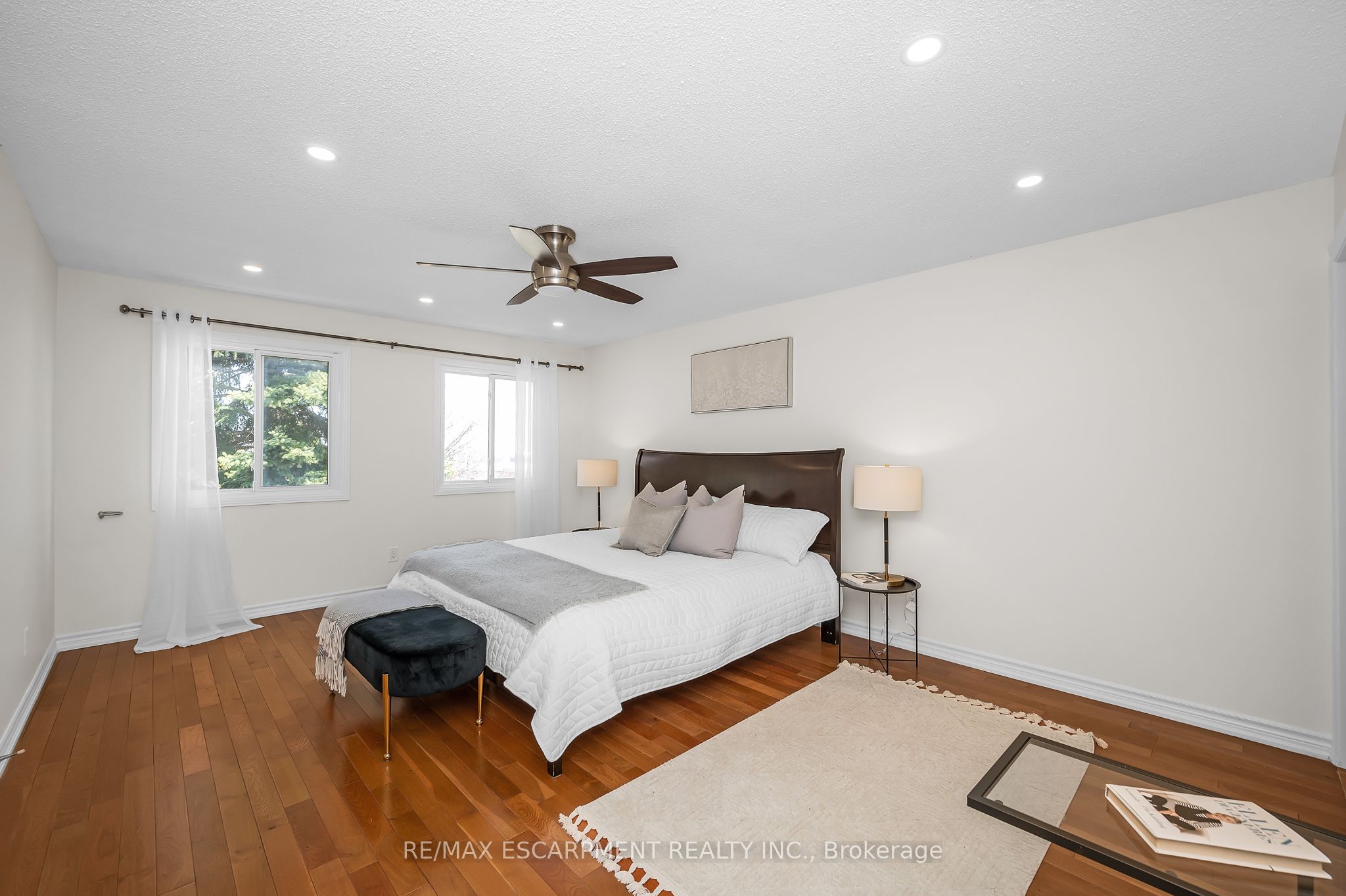 2728 Guilford Crescent Property Photo 16