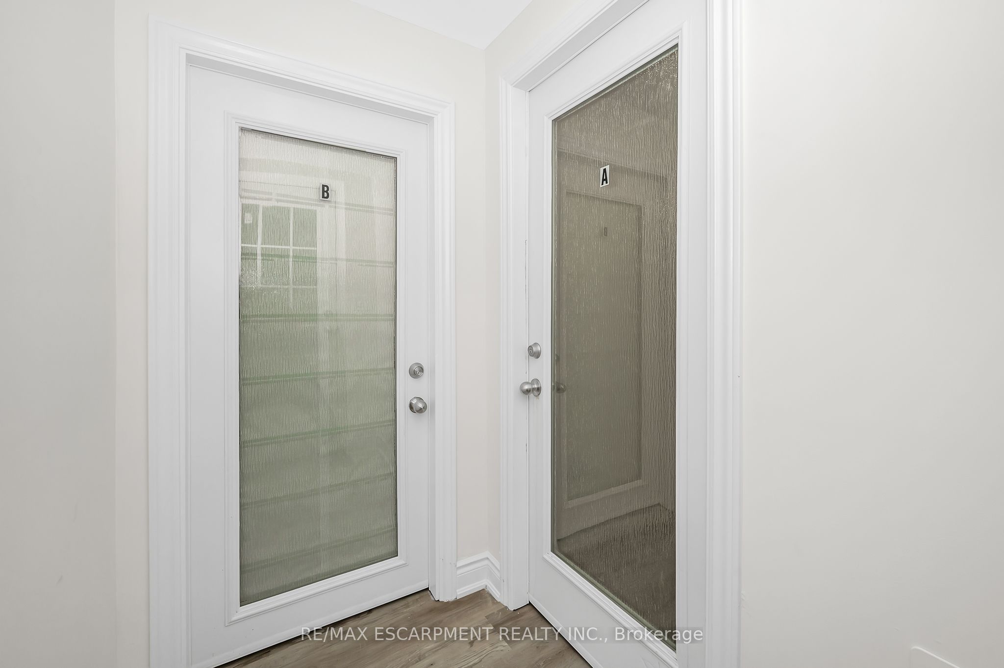 2728 Guilford Crescent Property Photo 29