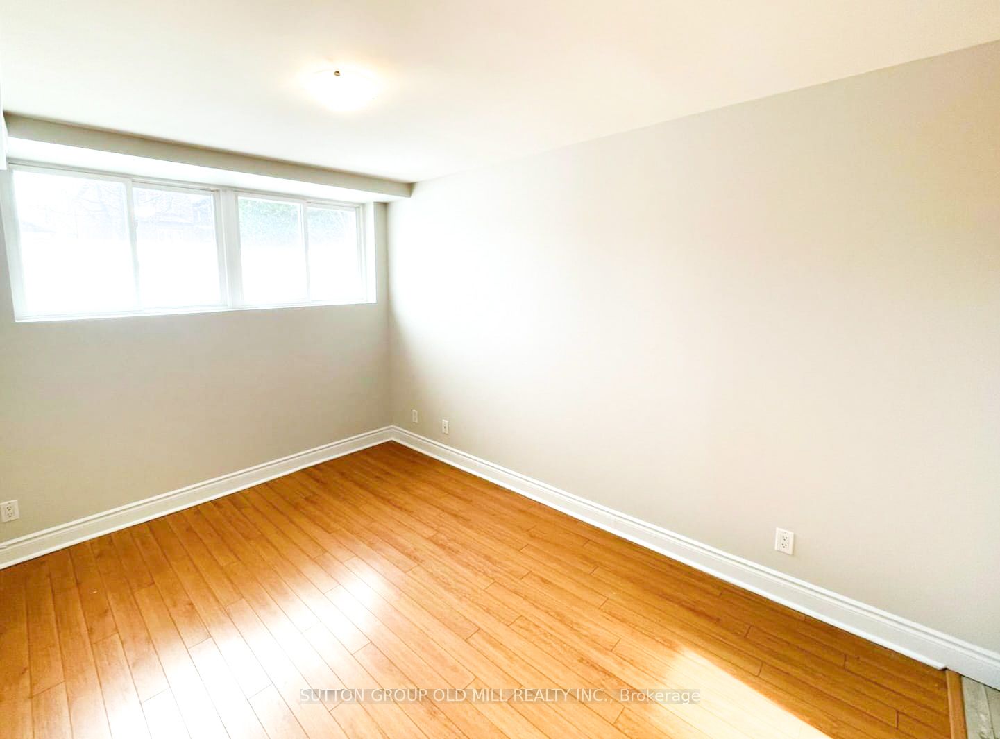 #1 - 62 Murrie Avenue Property Photo 2