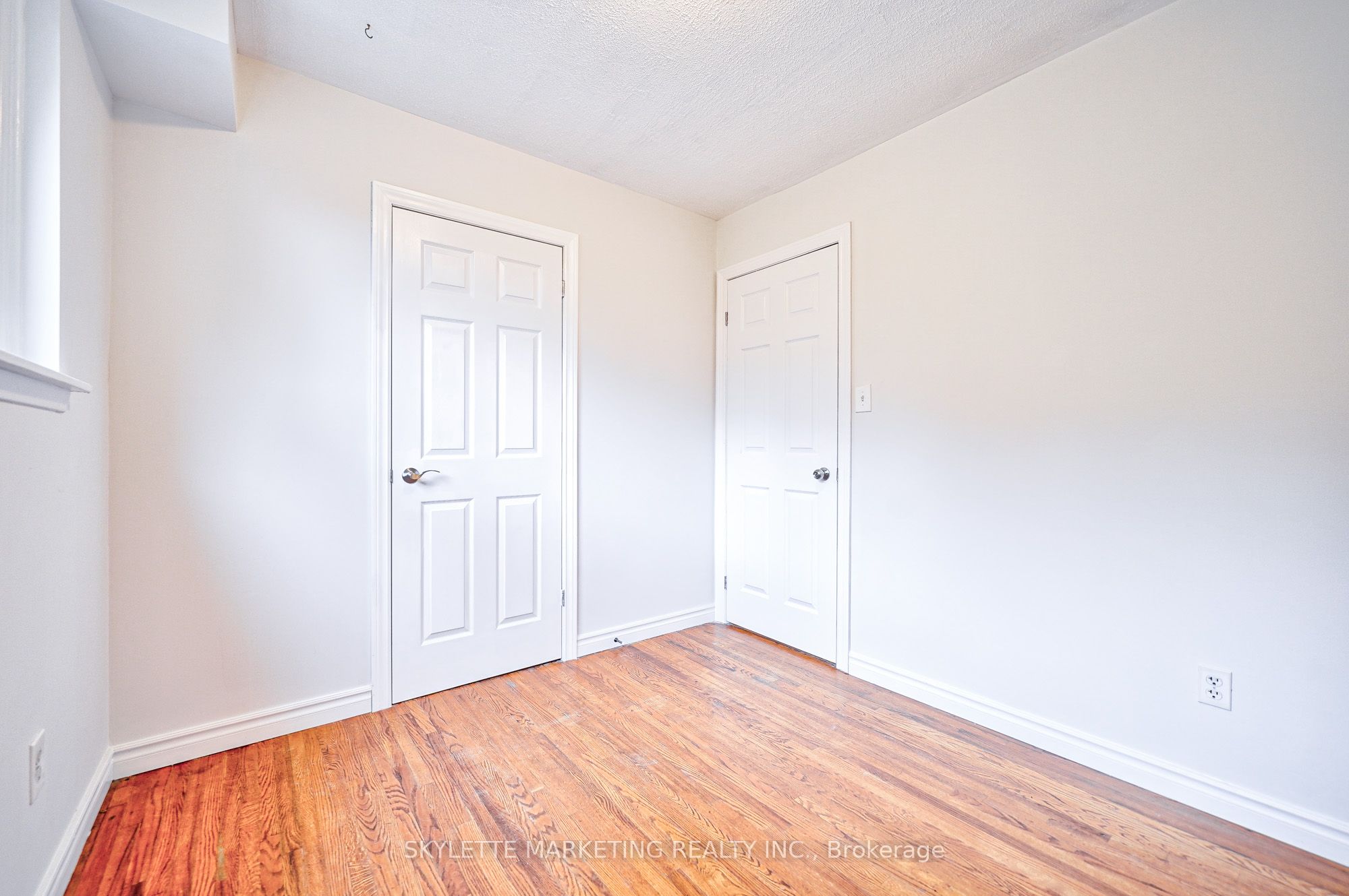 3425 Oakglade Crescent Property Photo 21