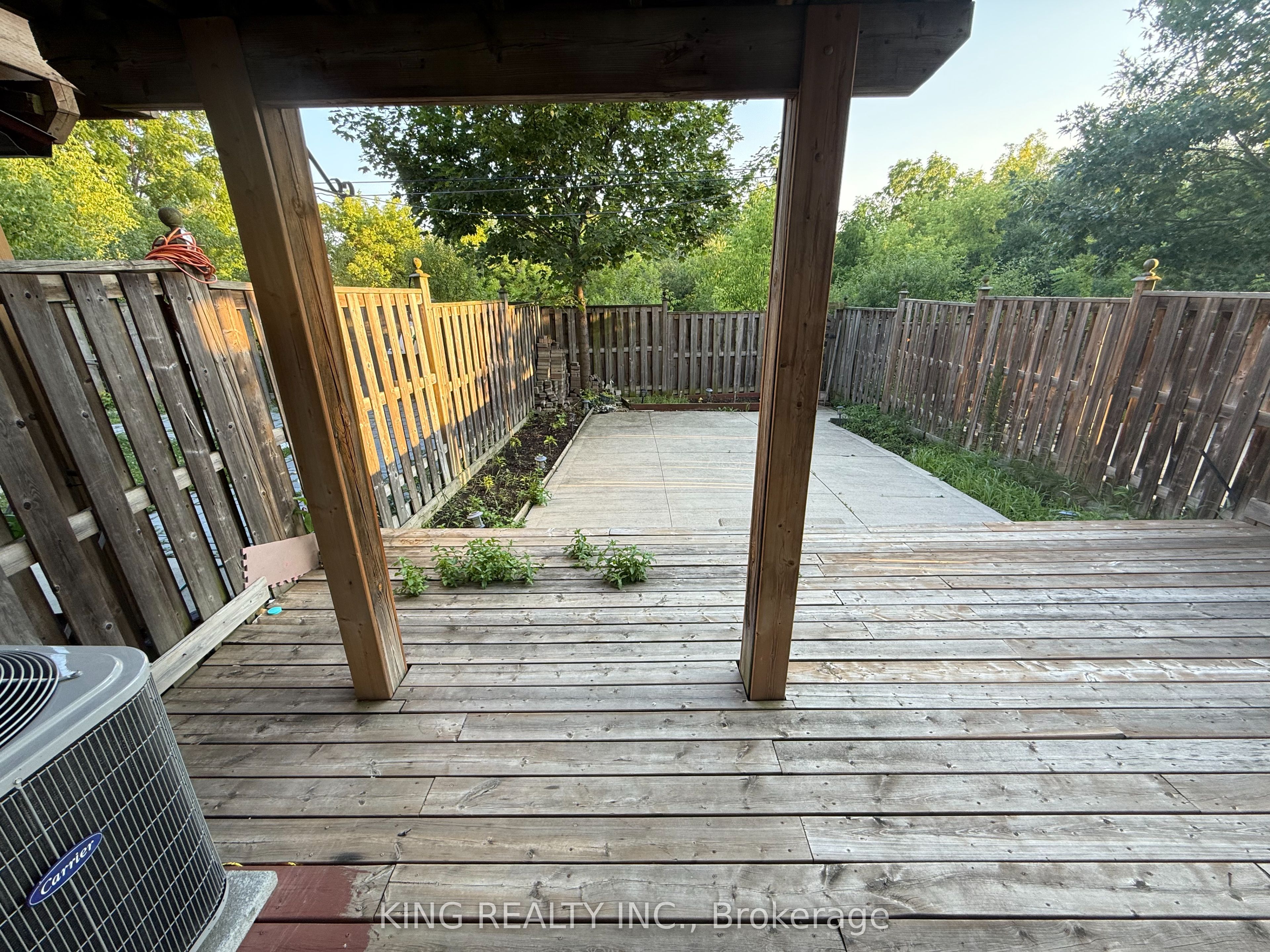 #21 - 21 Eastview Gate Property Photo 37