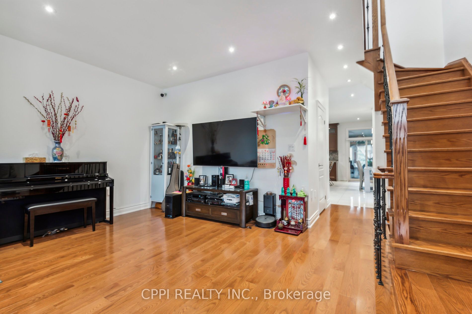 2c Bexley Crescent Property Photo 3