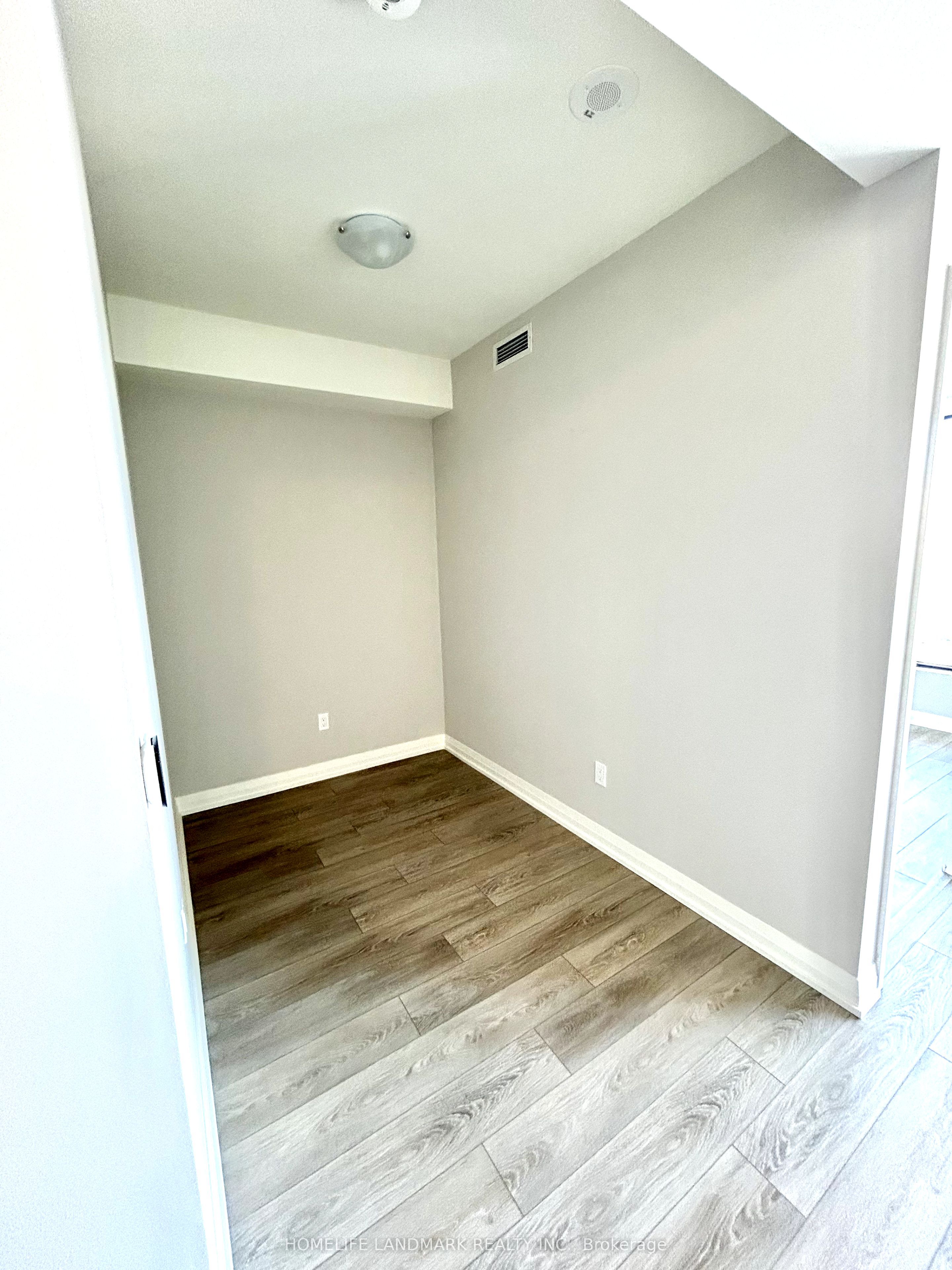 1415 Dundas St E Property Photo 3
