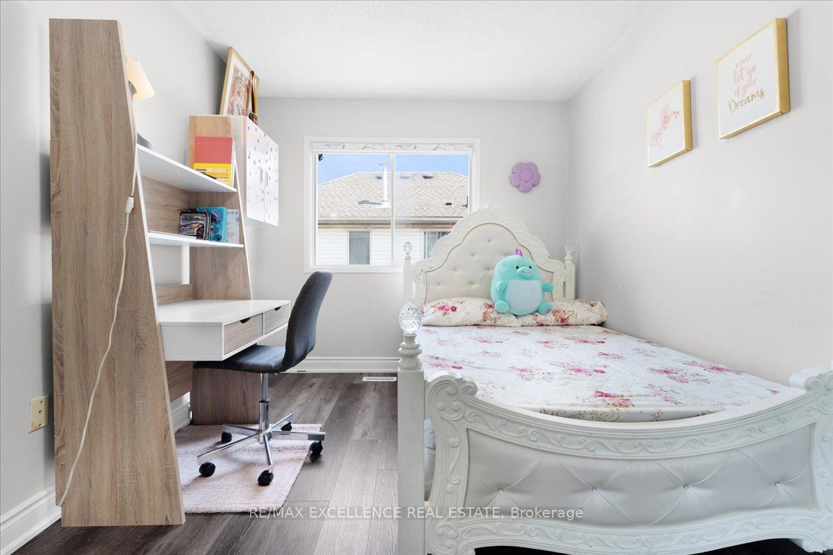 #14 - 1240 Westview Terrace Property Photo 17