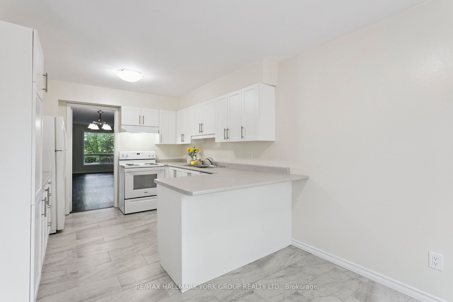 #6 - 51 John Street Property Photo 10
