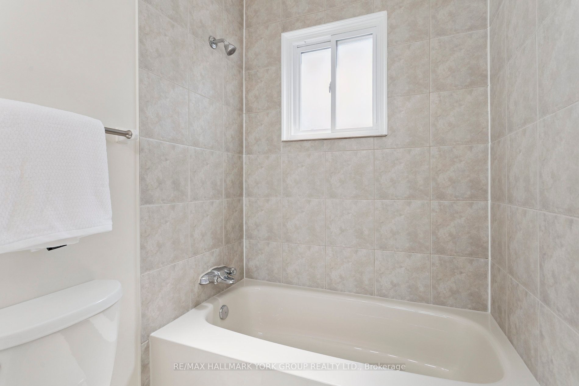 #6 - 51 John Street Property Photo 31