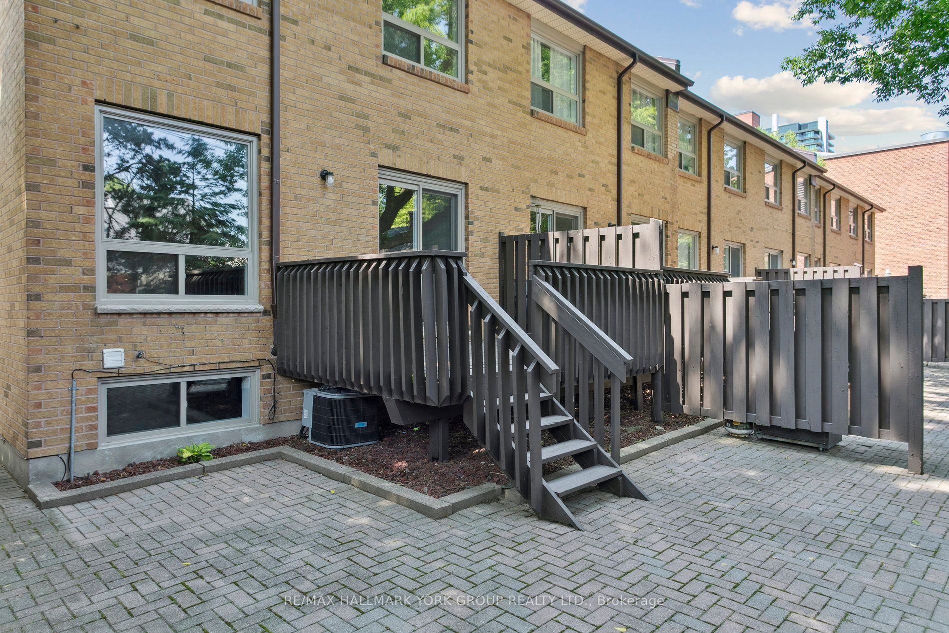 #6 - 51 John Street Property Photo 41