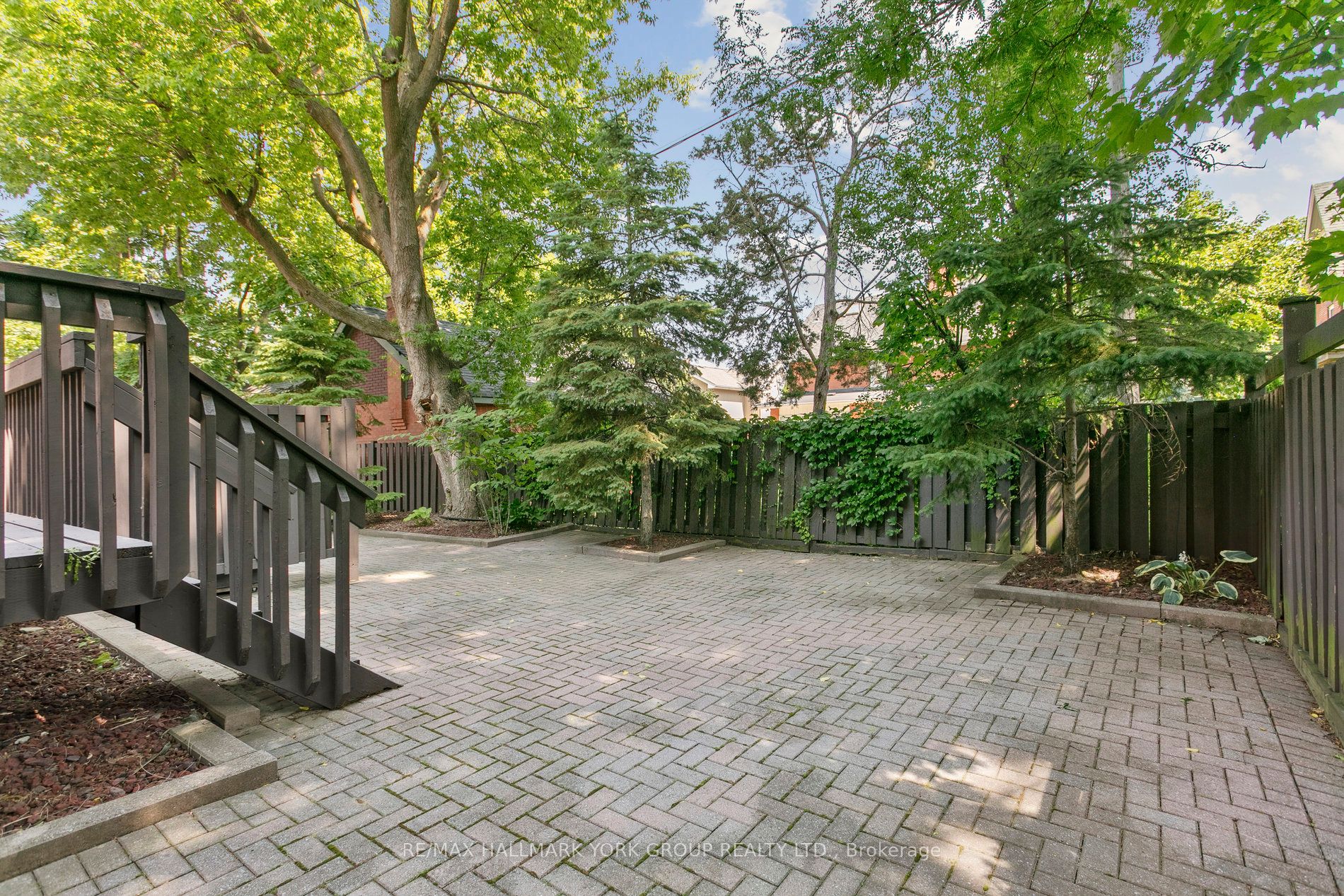 #6 - 51 John Street Property Photo 45