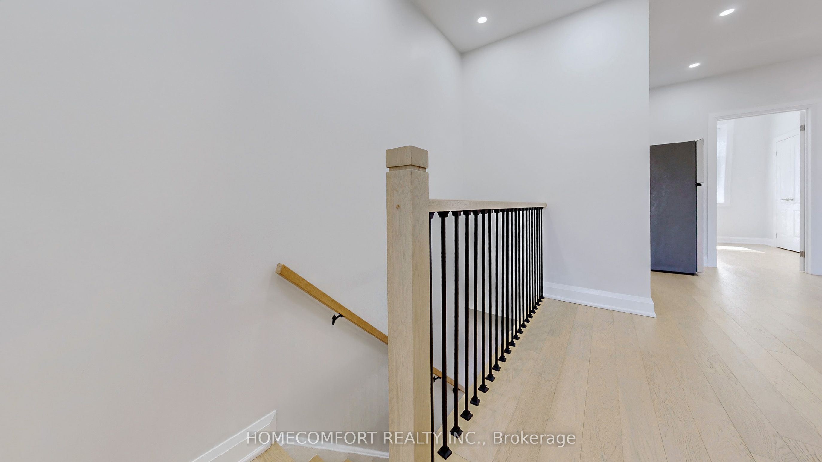#upper - 217 Osler Street Property Photo 4