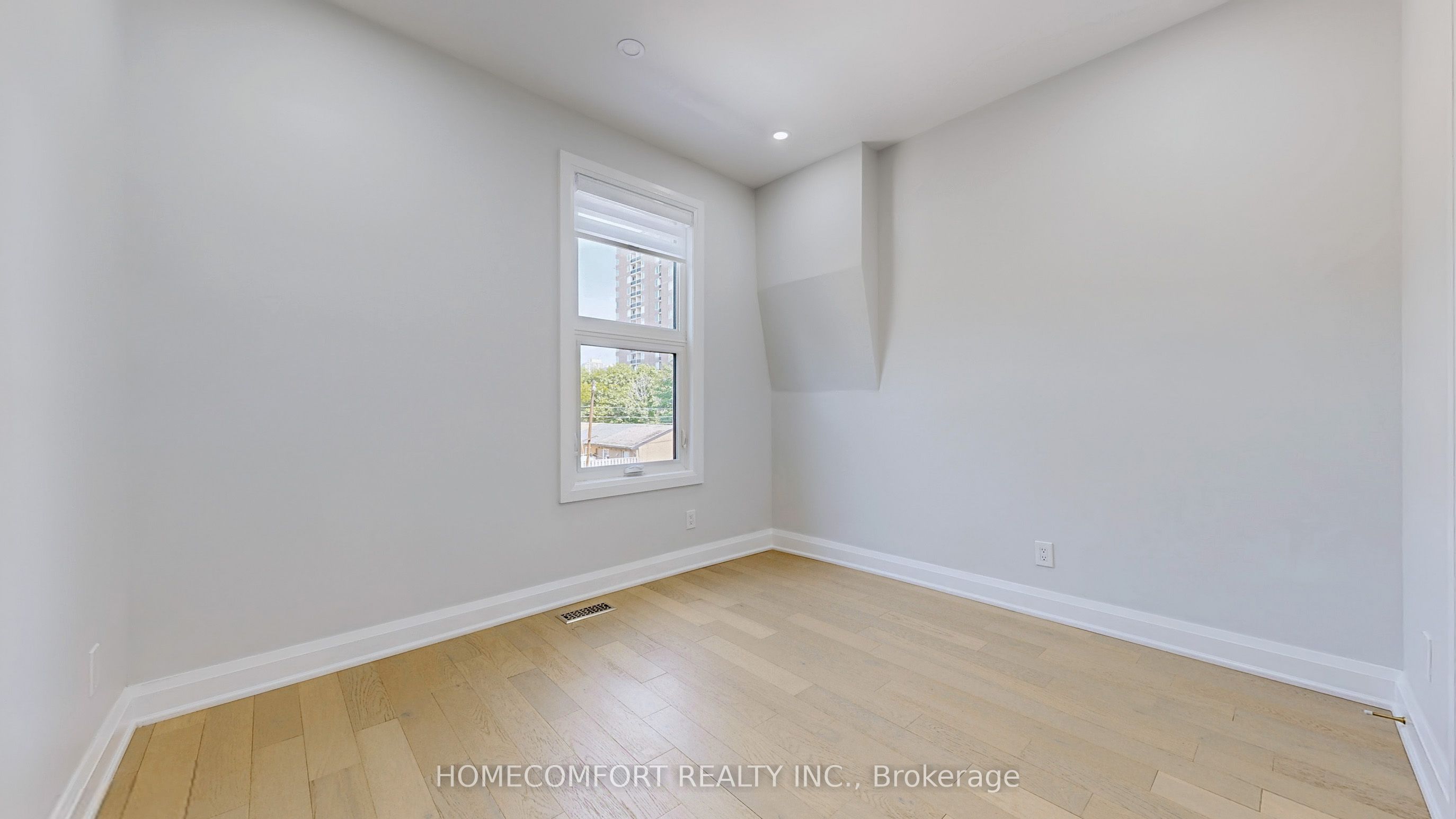 #upper - 217 Osler Street Property Photo 5