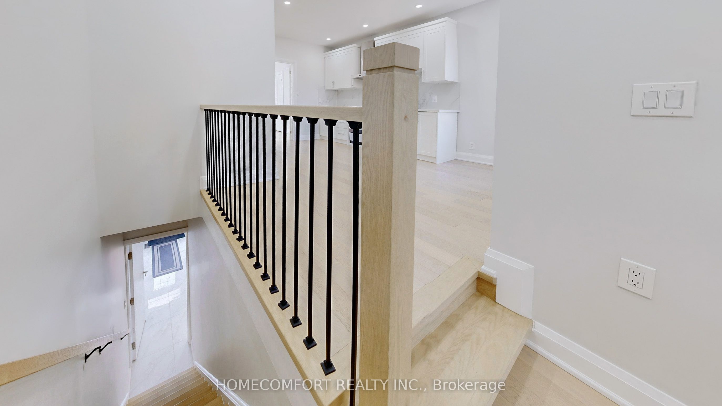 #upper - 217 Osler Street Property Photo 13