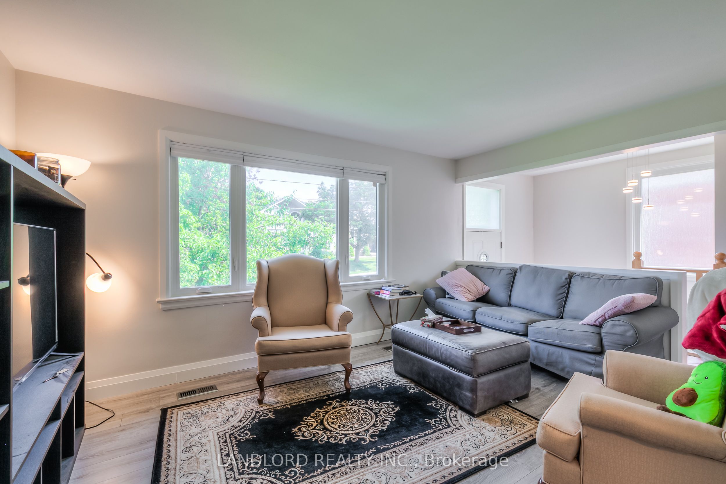 #upper - 203 Calvington Drive Property Photo 2