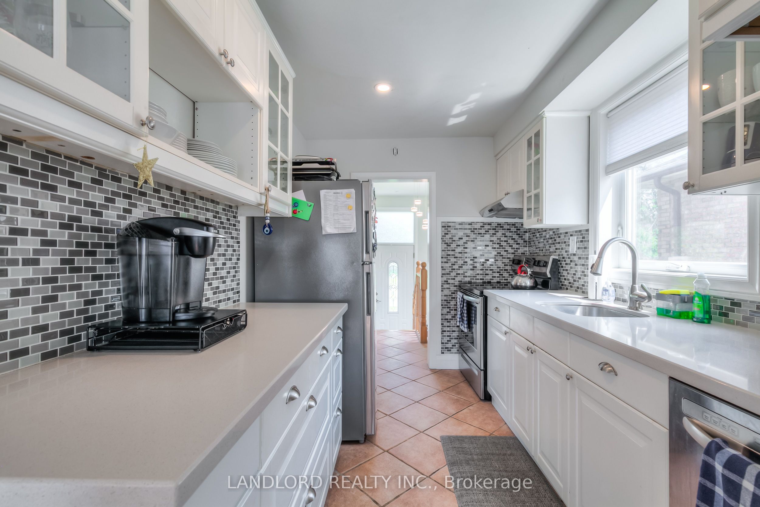 #upper - 203 Calvington Drive Property Photo 5