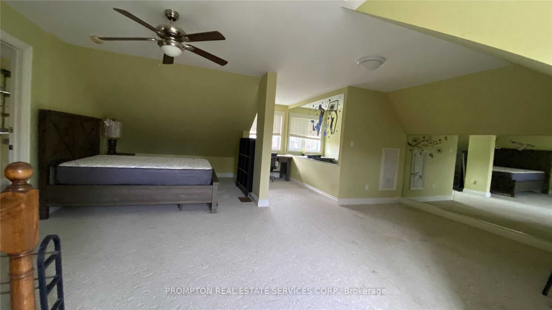 1761 The Loft Property Photo 10