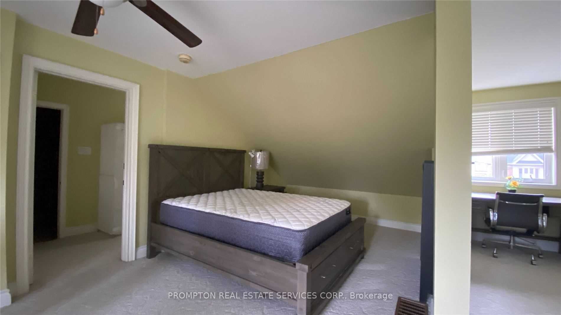 1761 The Loft Property Photo 11