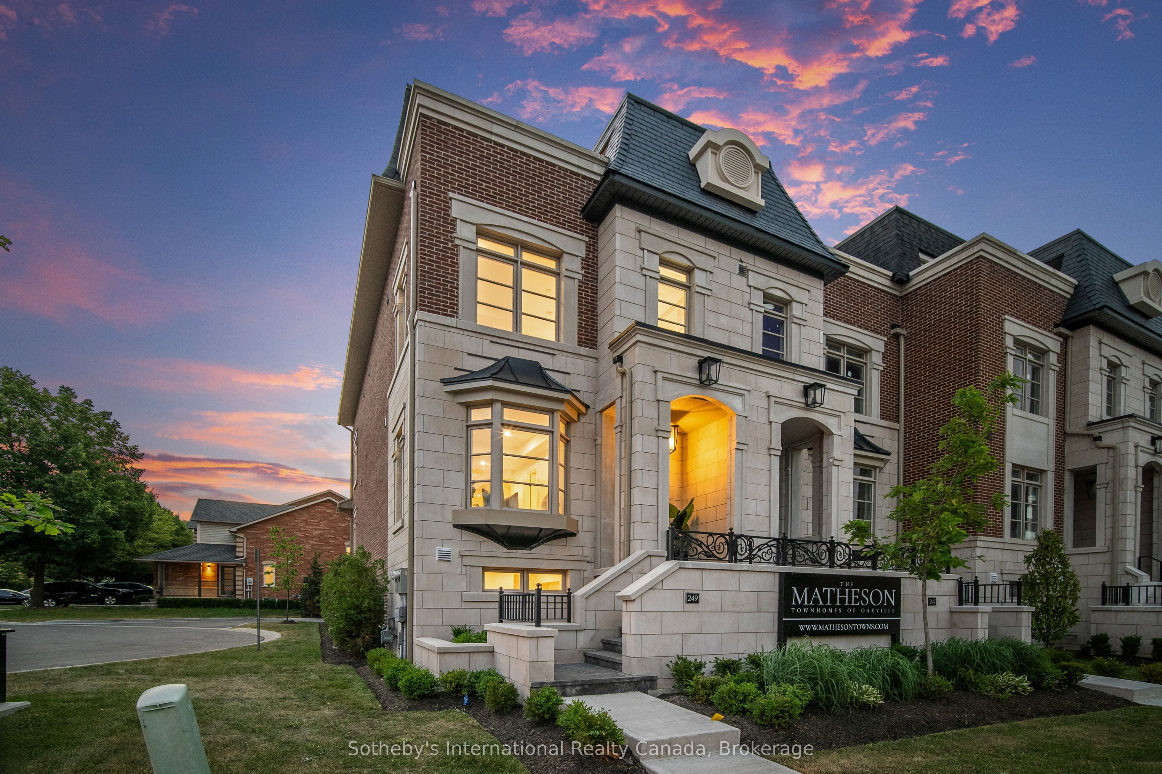 249 Rebecca Street Property Photo 3