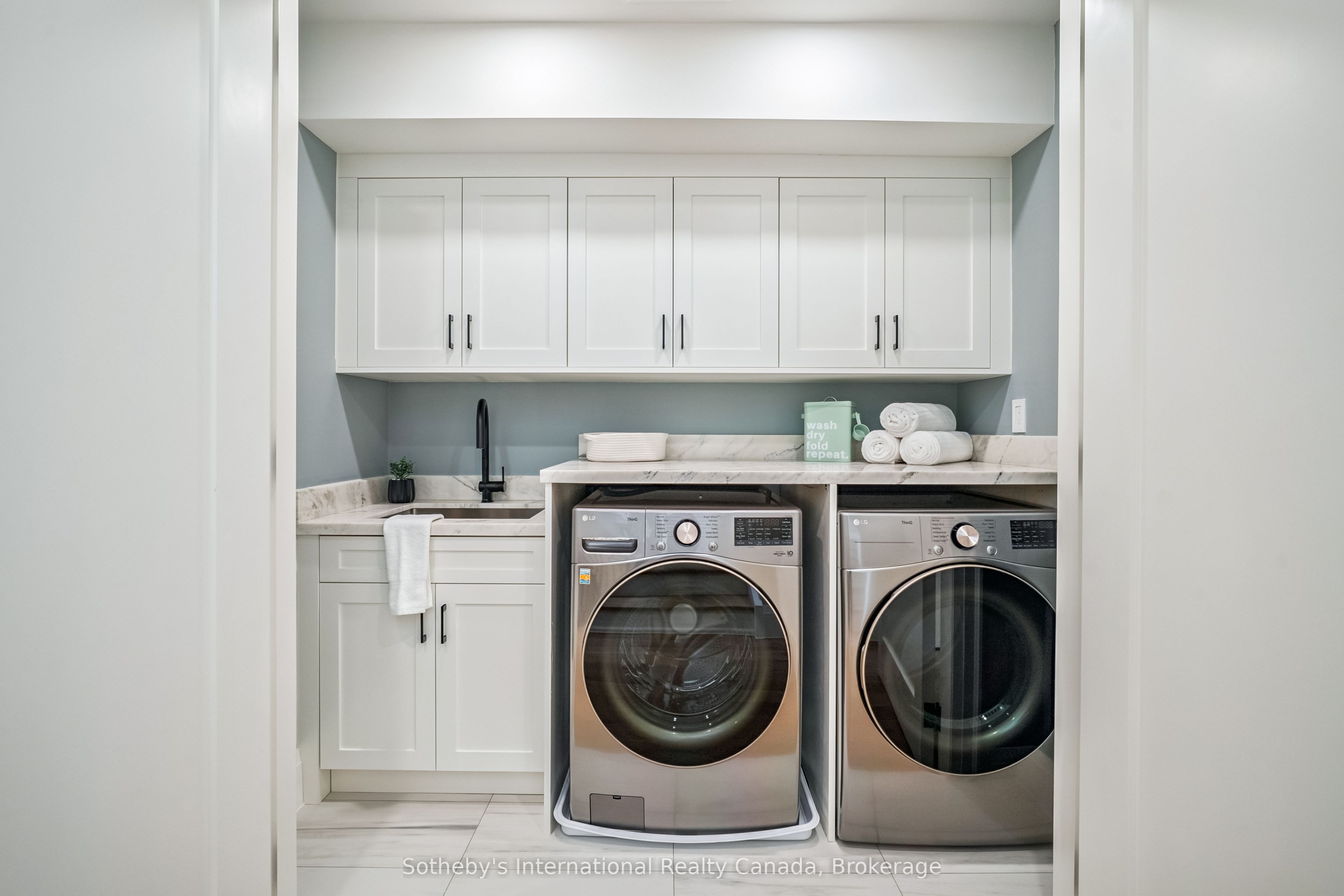 249 Rebecca Street Property Photo 27