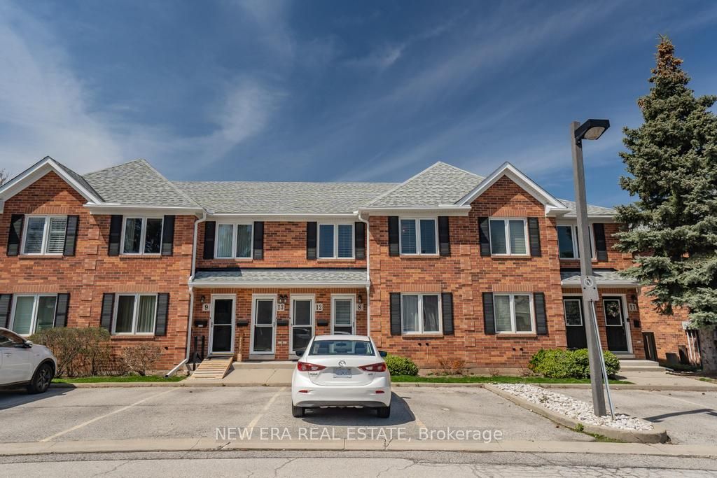 2120 Headon Road 12 Property Photo 1