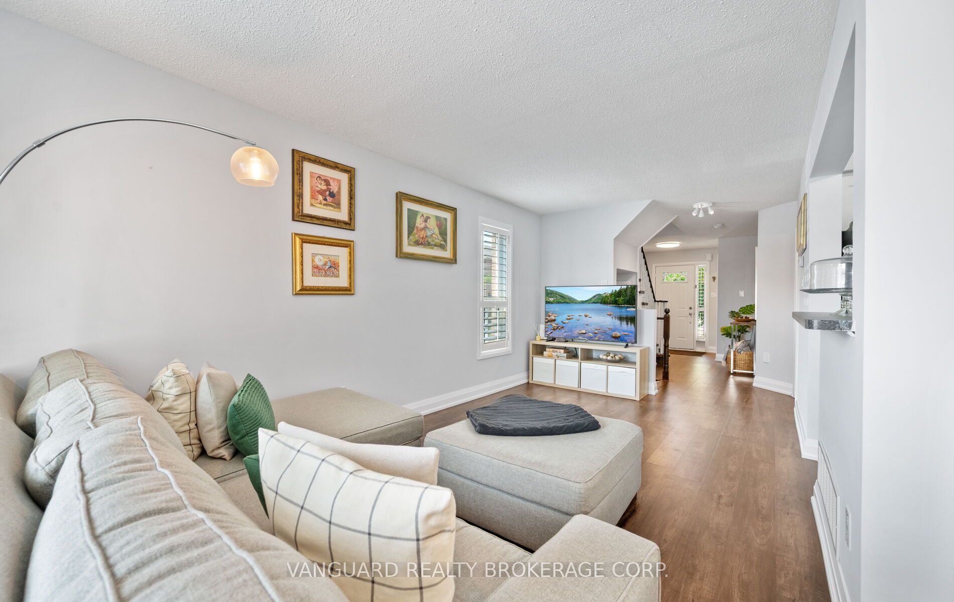 200 Cresthaven Road 110 Property Photo 13