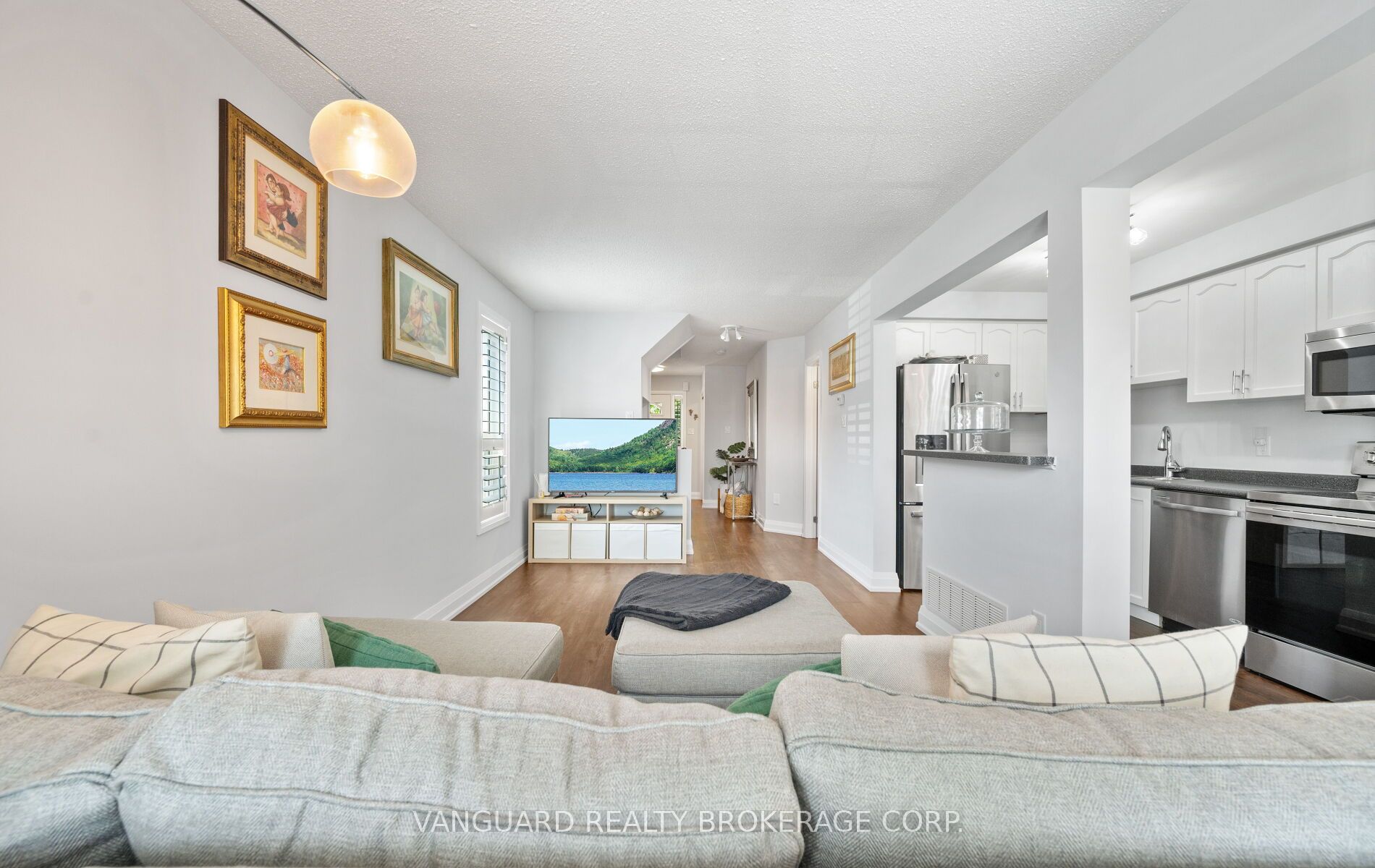 200 Cresthaven Road 110 Property Photo 14