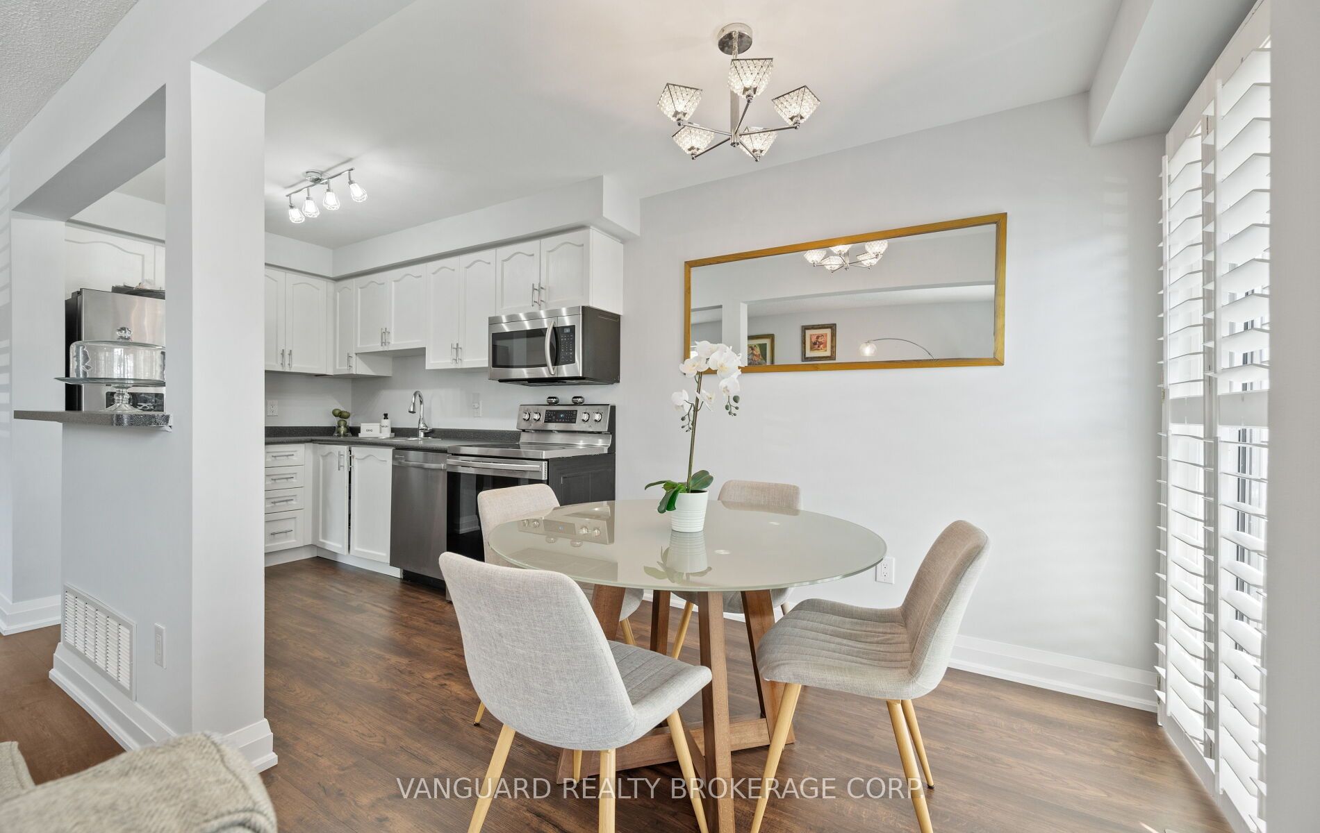 200 Cresthaven Road 110 Property Photo 15