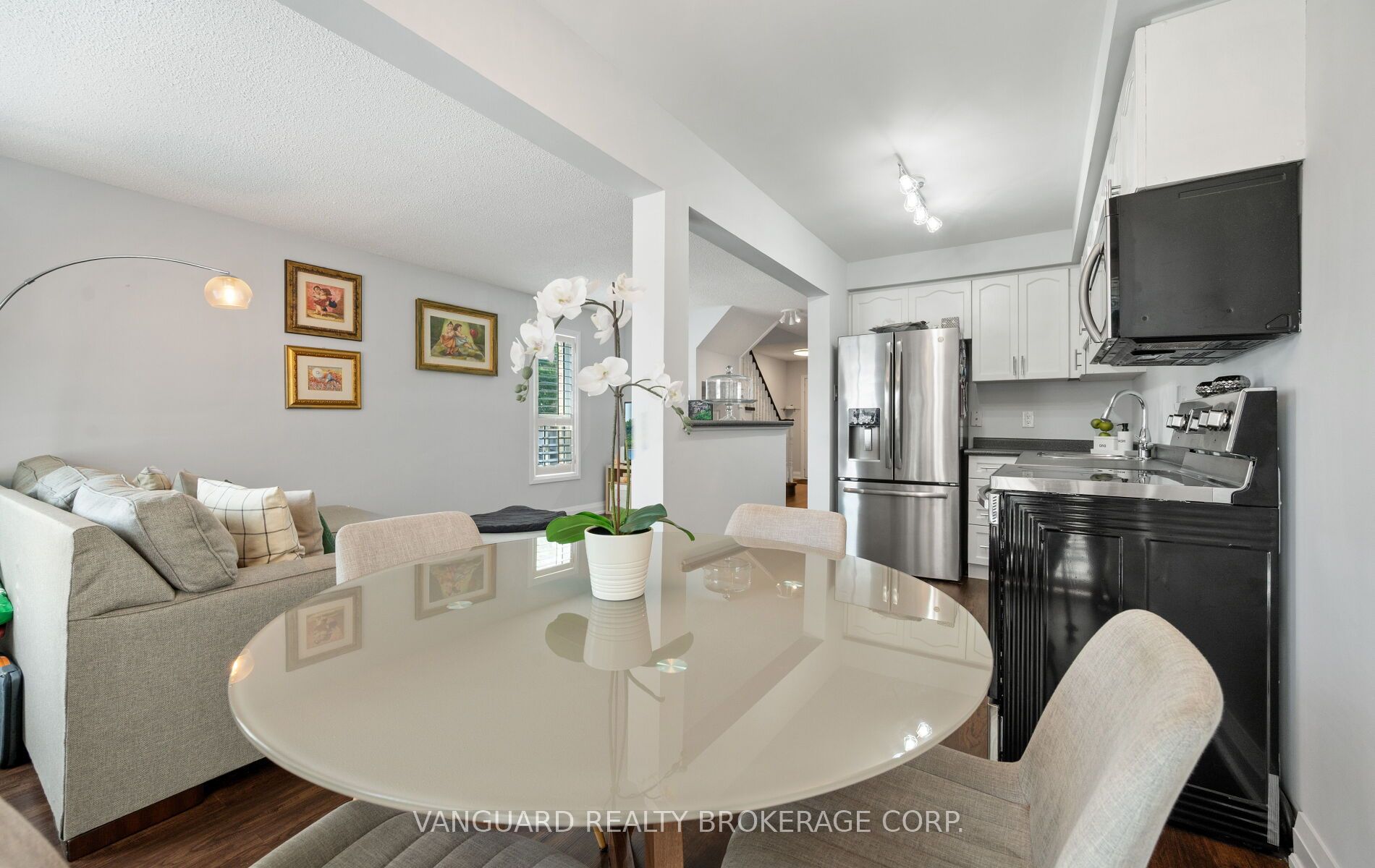 200 Cresthaven Road 110 Property Photo 17